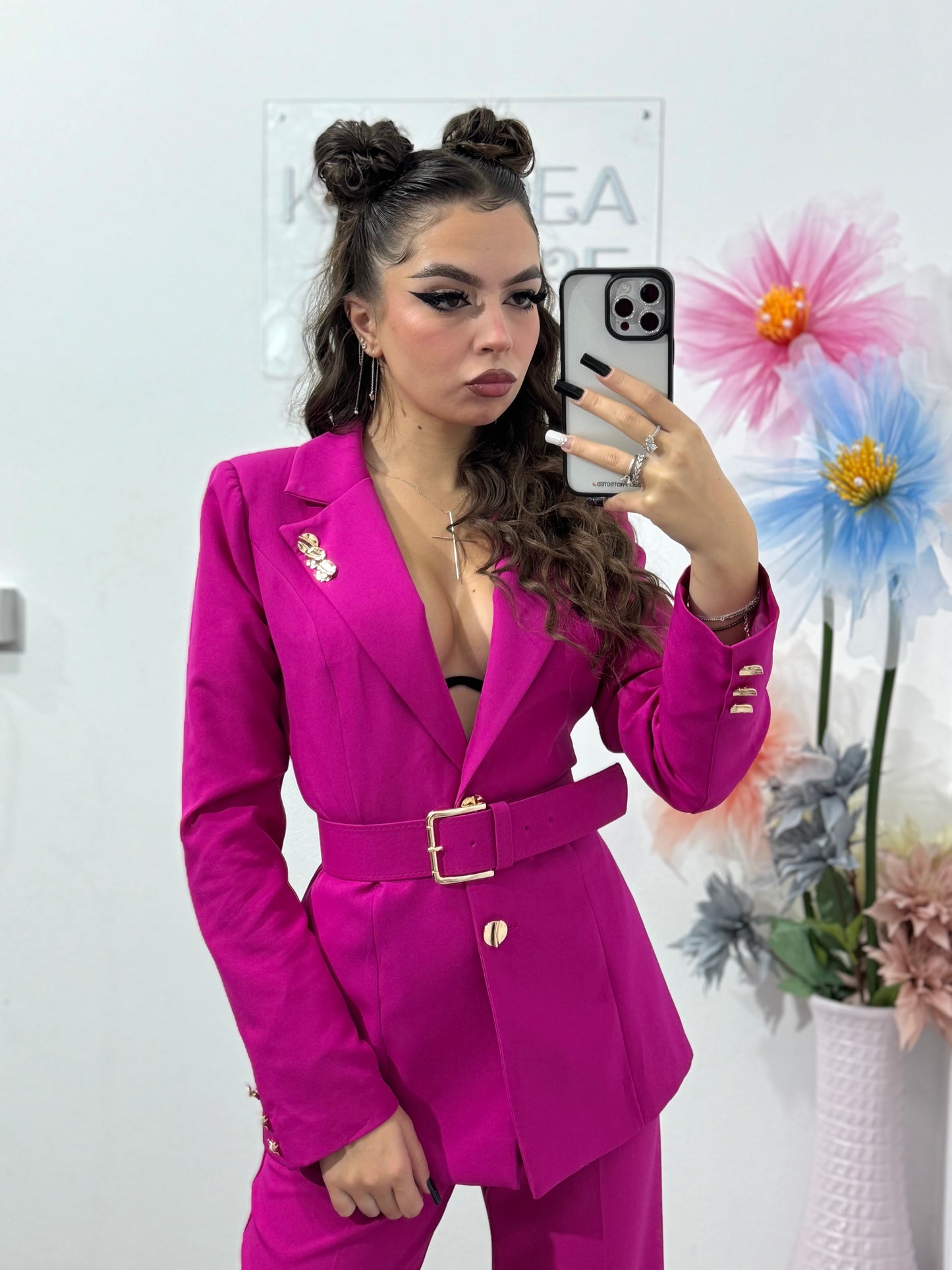 Costum dama fucsia Delia