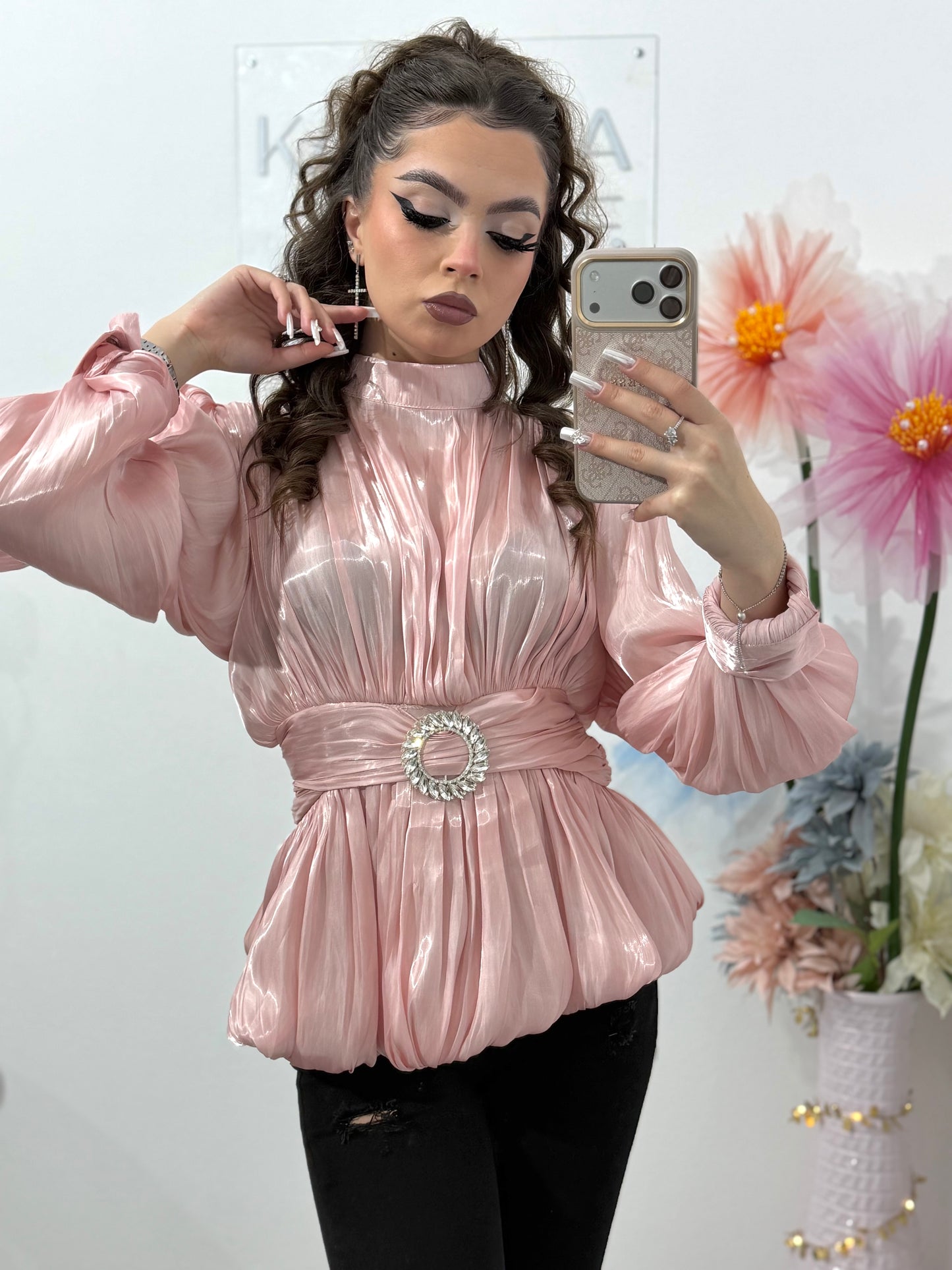 Cămașă elegantă din satin pentru femei, cu mâneci lungi și talie marcată ROZ