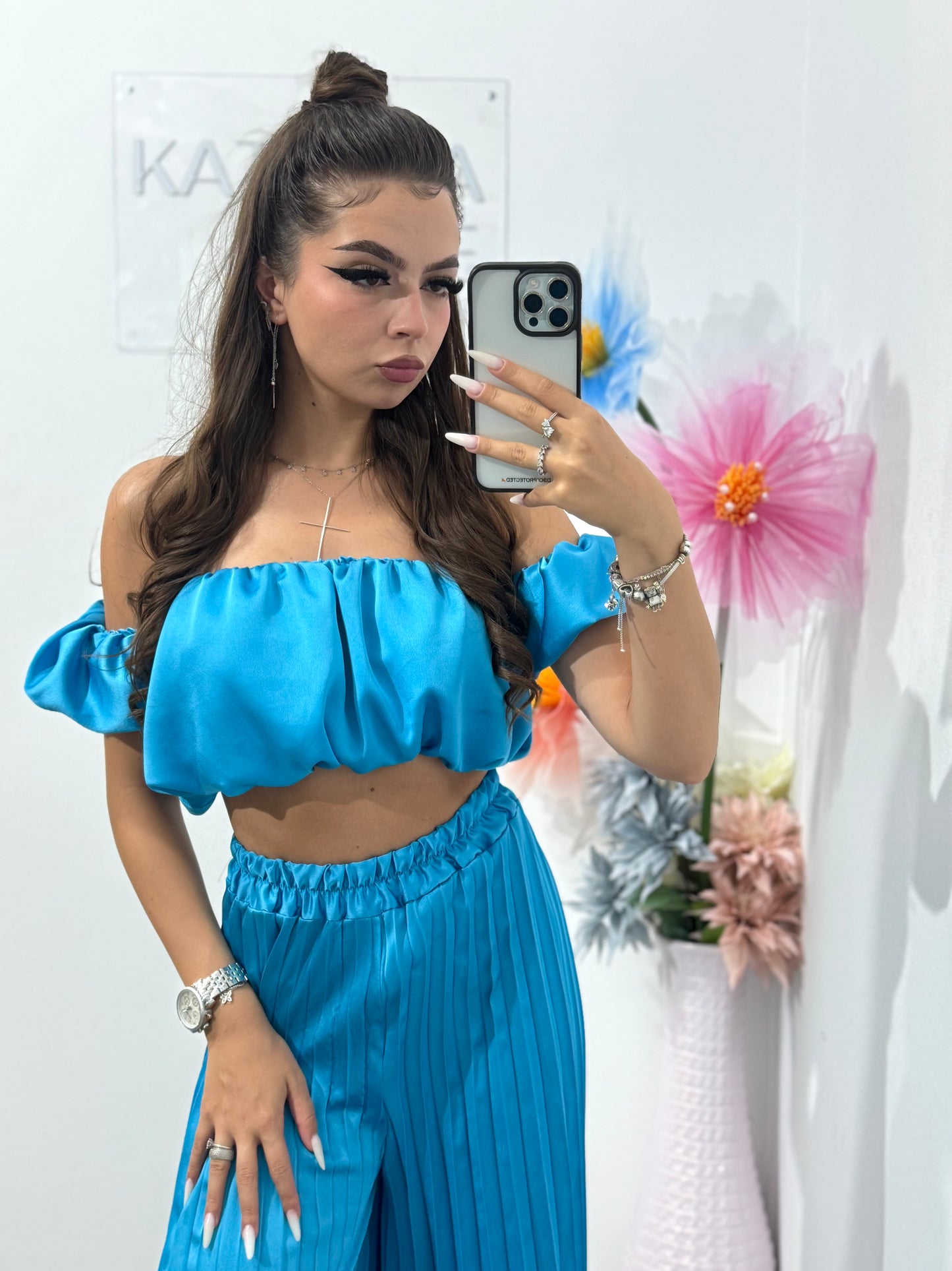 Compleu cu pantaloni plisați satinat bleu Larissa