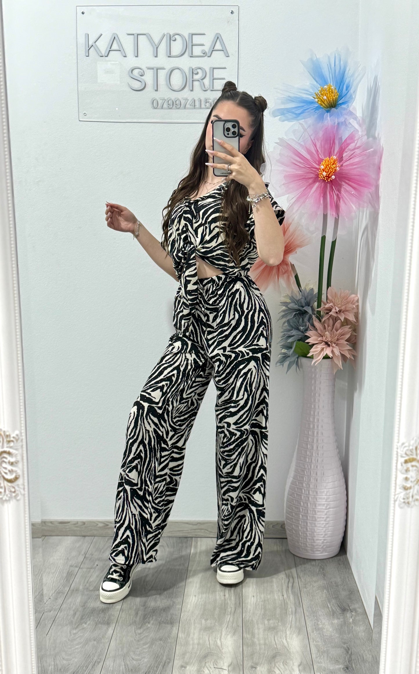 Compleu zebra cu cristale ștanțate Mary
