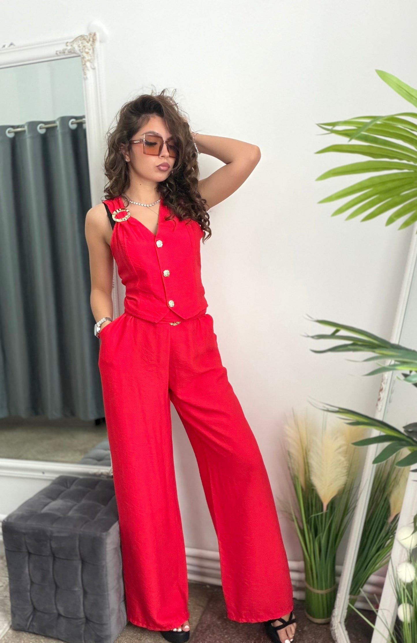 Compleu din in ELEGANCE rosu