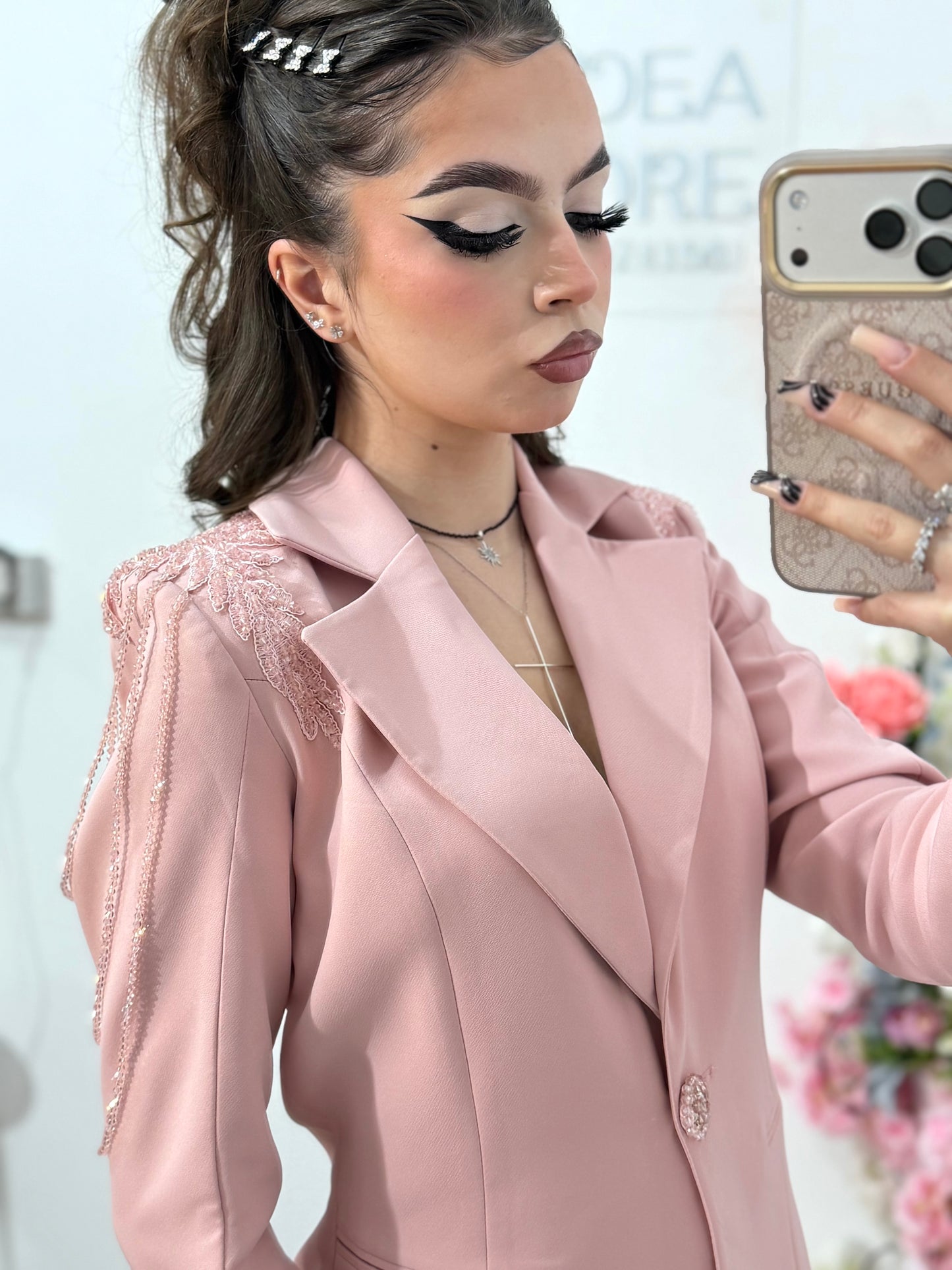 Compleu elegant cu detalii luxuriante roz pudră MAYA