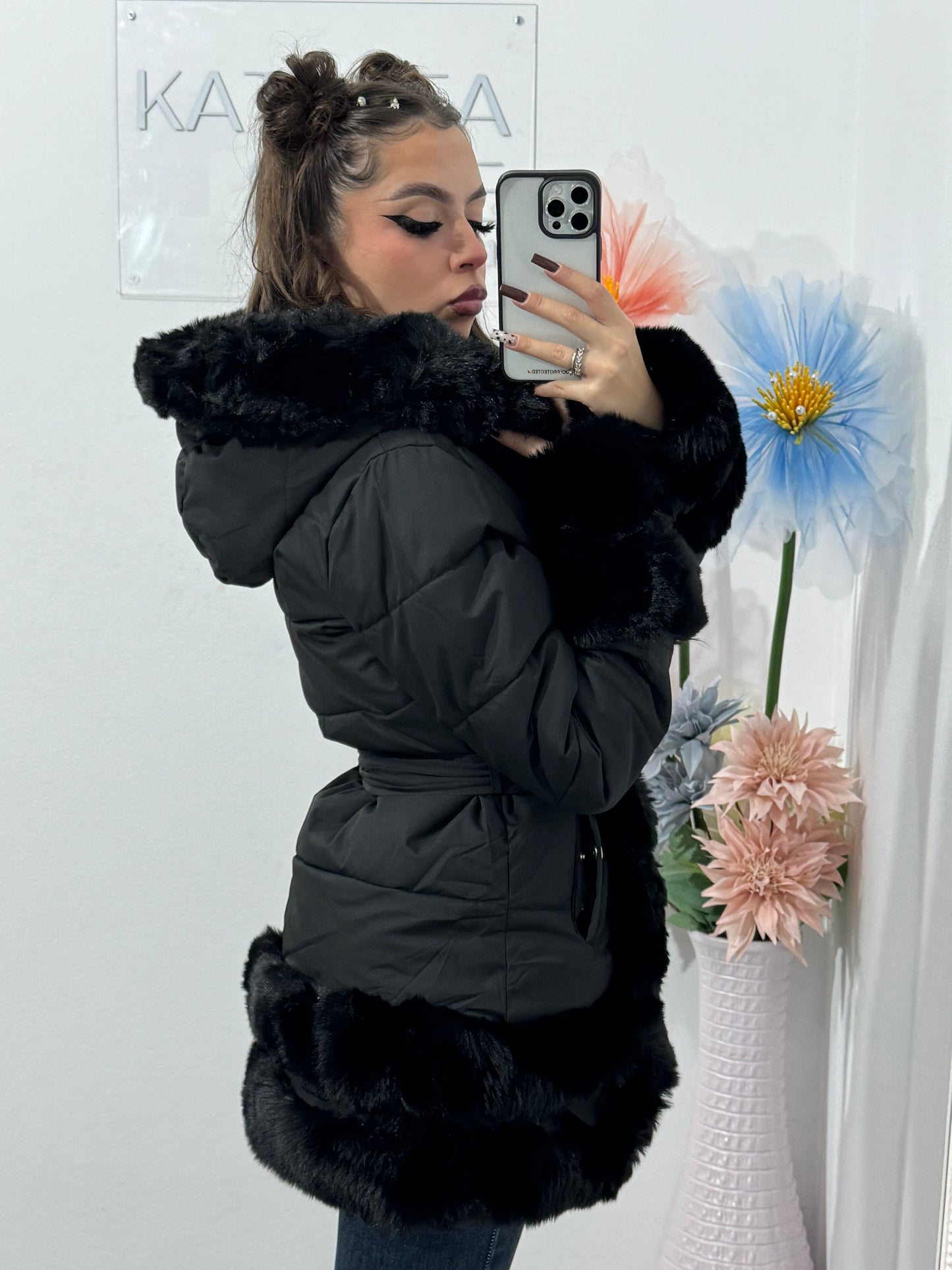 Geacă neagră cu blăniță DEEA