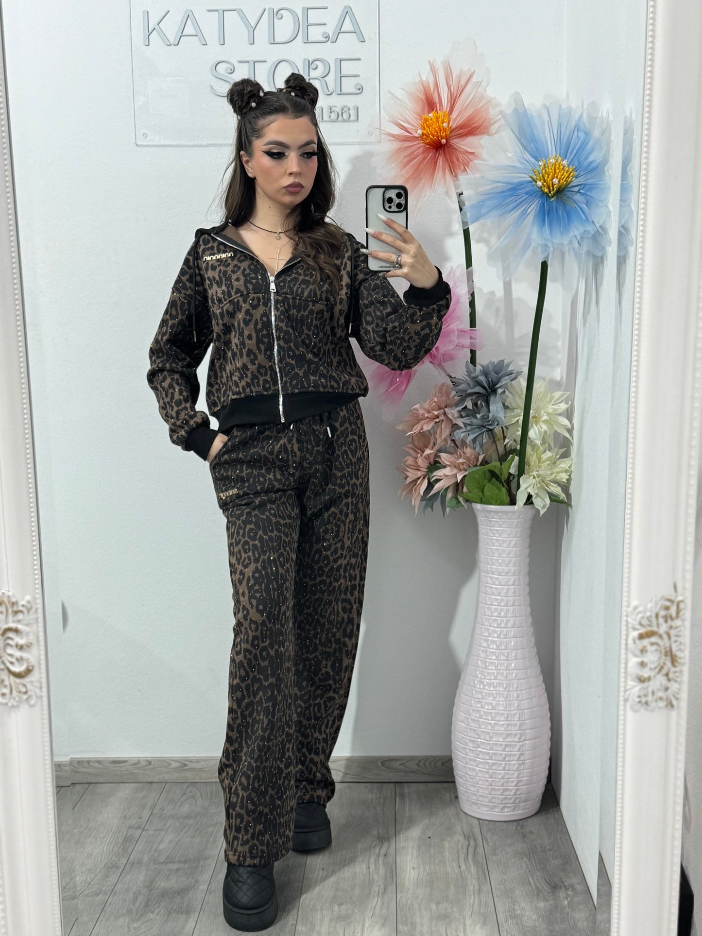 Compleu ANIMAL cu cristale ștanțate