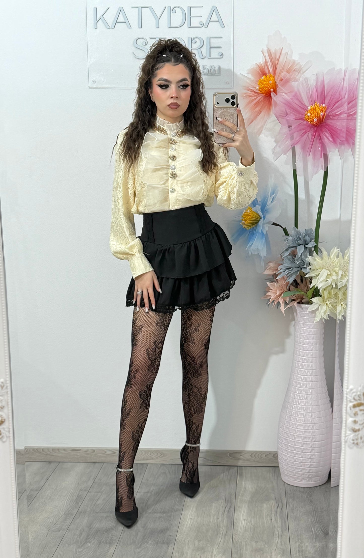 Cămașă cu broderie și bijuterii MARA