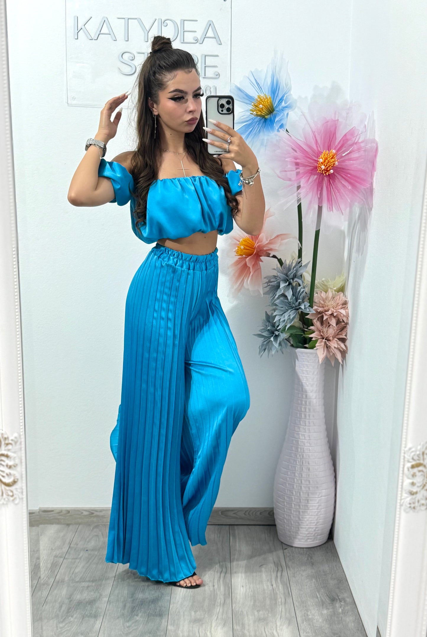 Compleu cu pantaloni plisați satinat bleu Larissa