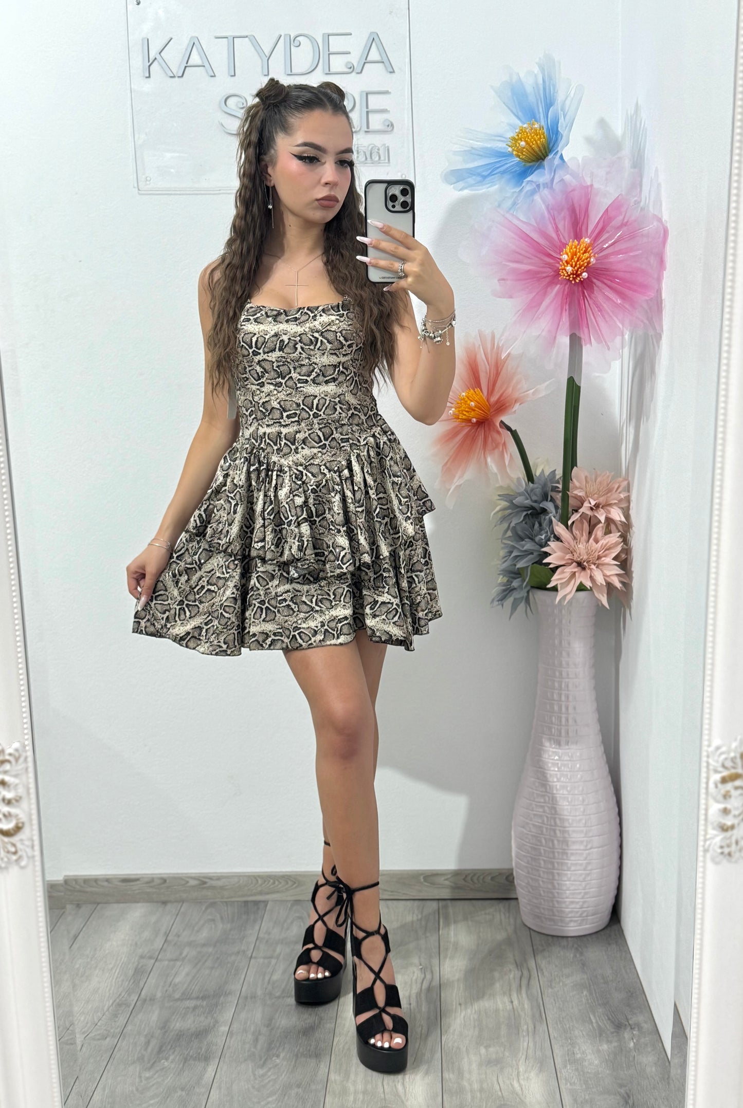 Rochie cu snakeprint și cristale Abby