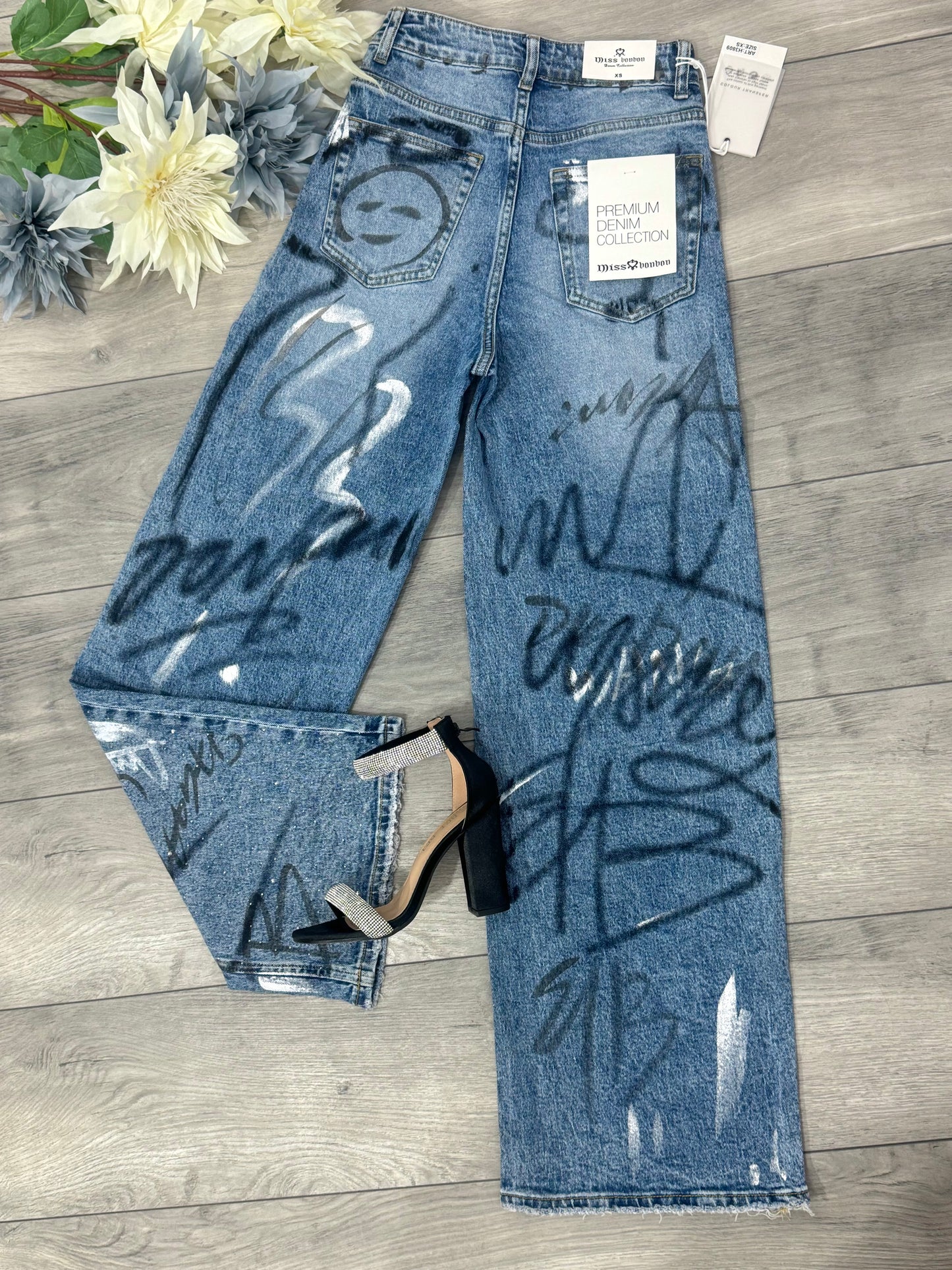 Jeans WideLeg cu cristale și grafiti Daiana