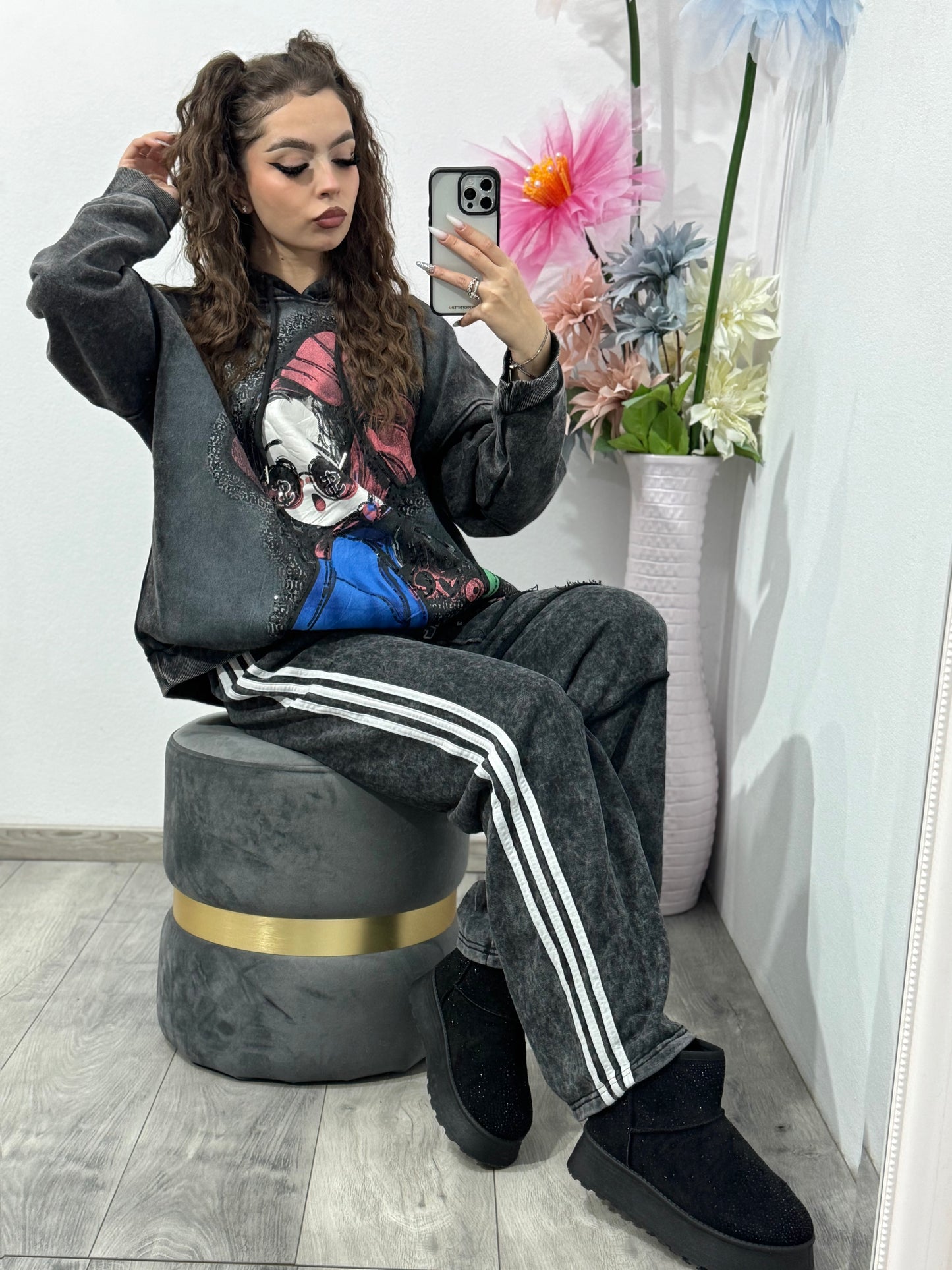 Pantaloni cu dungi și Miky KOREA