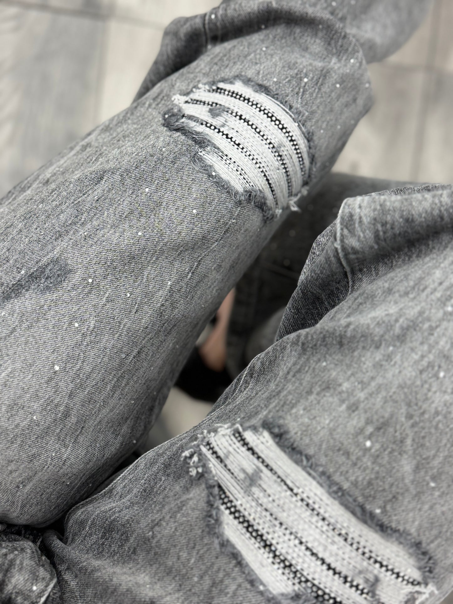 Jeans WideLeg cu cristale ștanțate gri ROSE