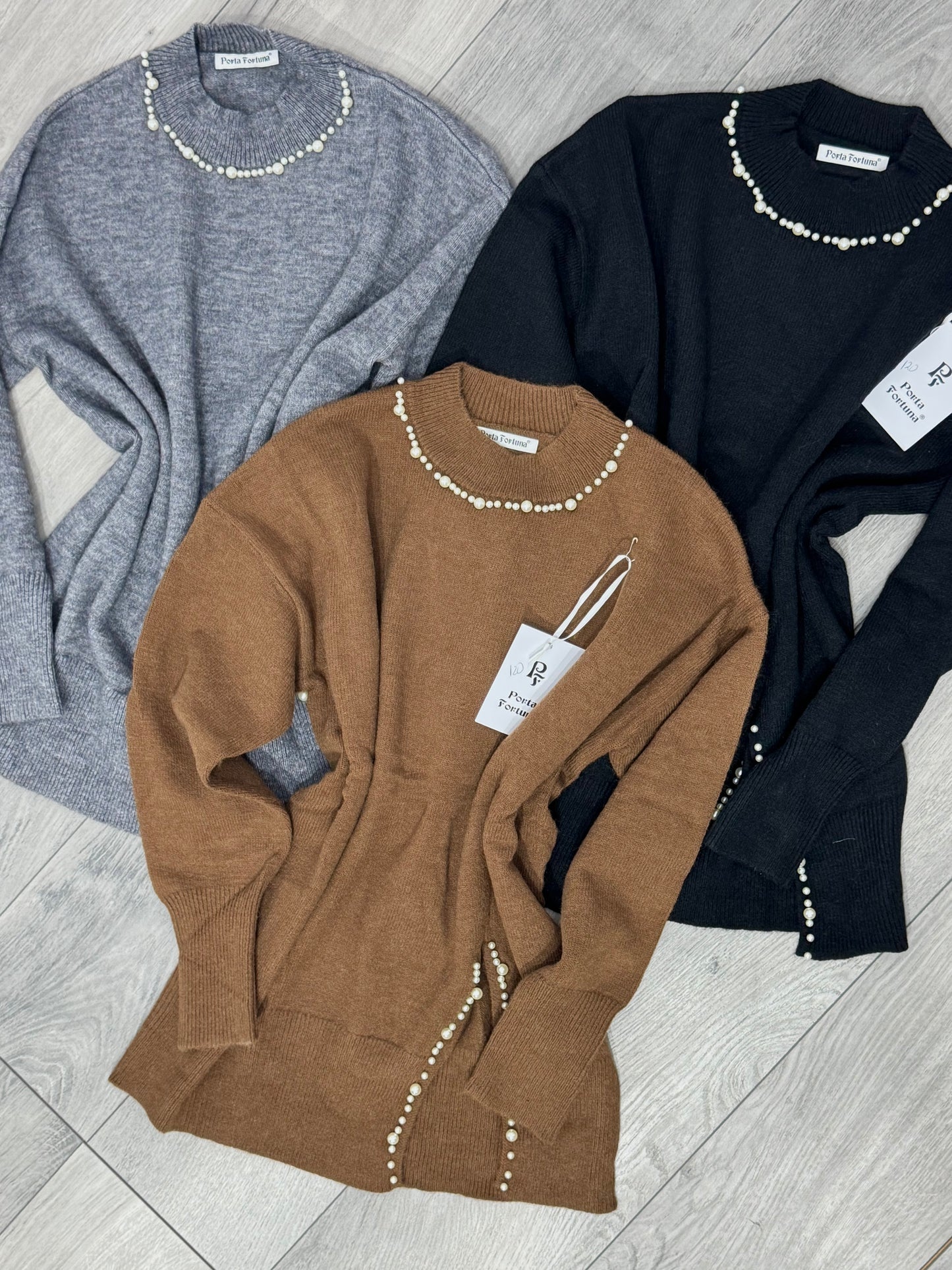 Pulover cu perle Dianna