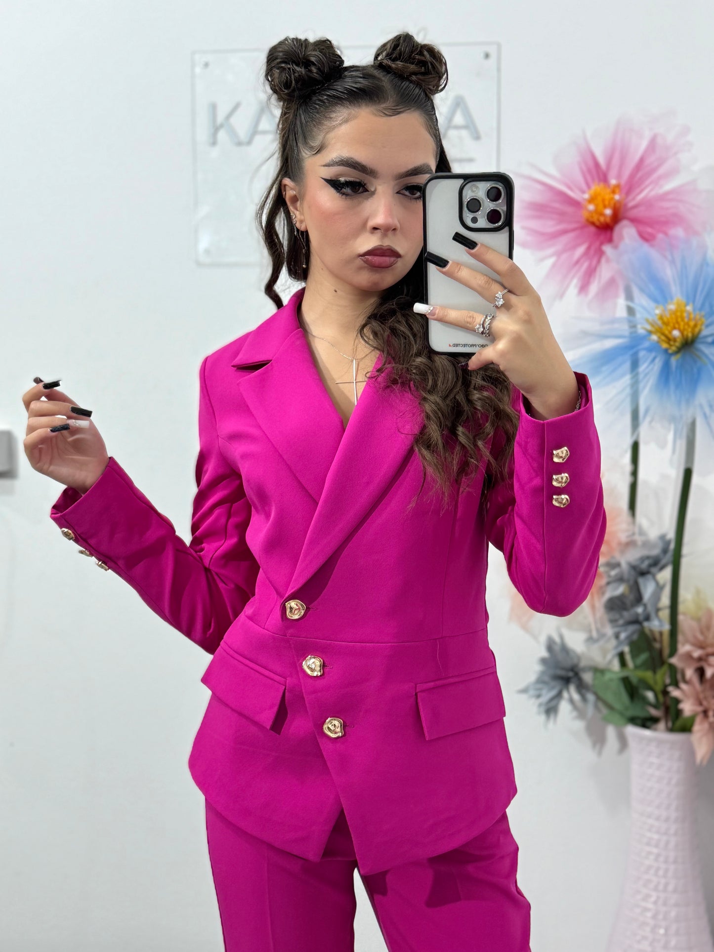 Costum fucsia Carina
