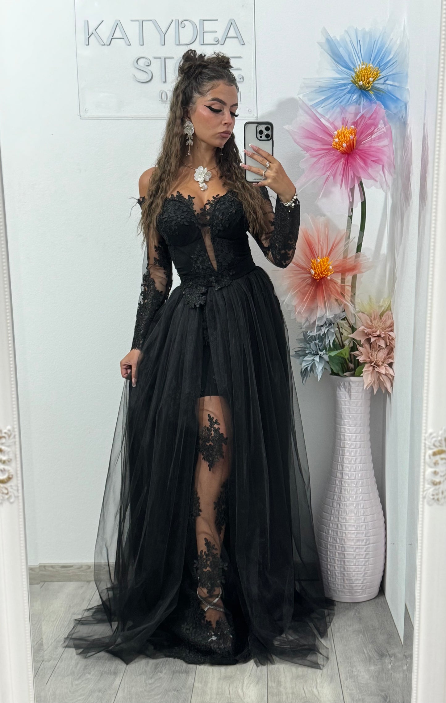 Rochie neagra de seara lunga Vivian din tulle si dantela