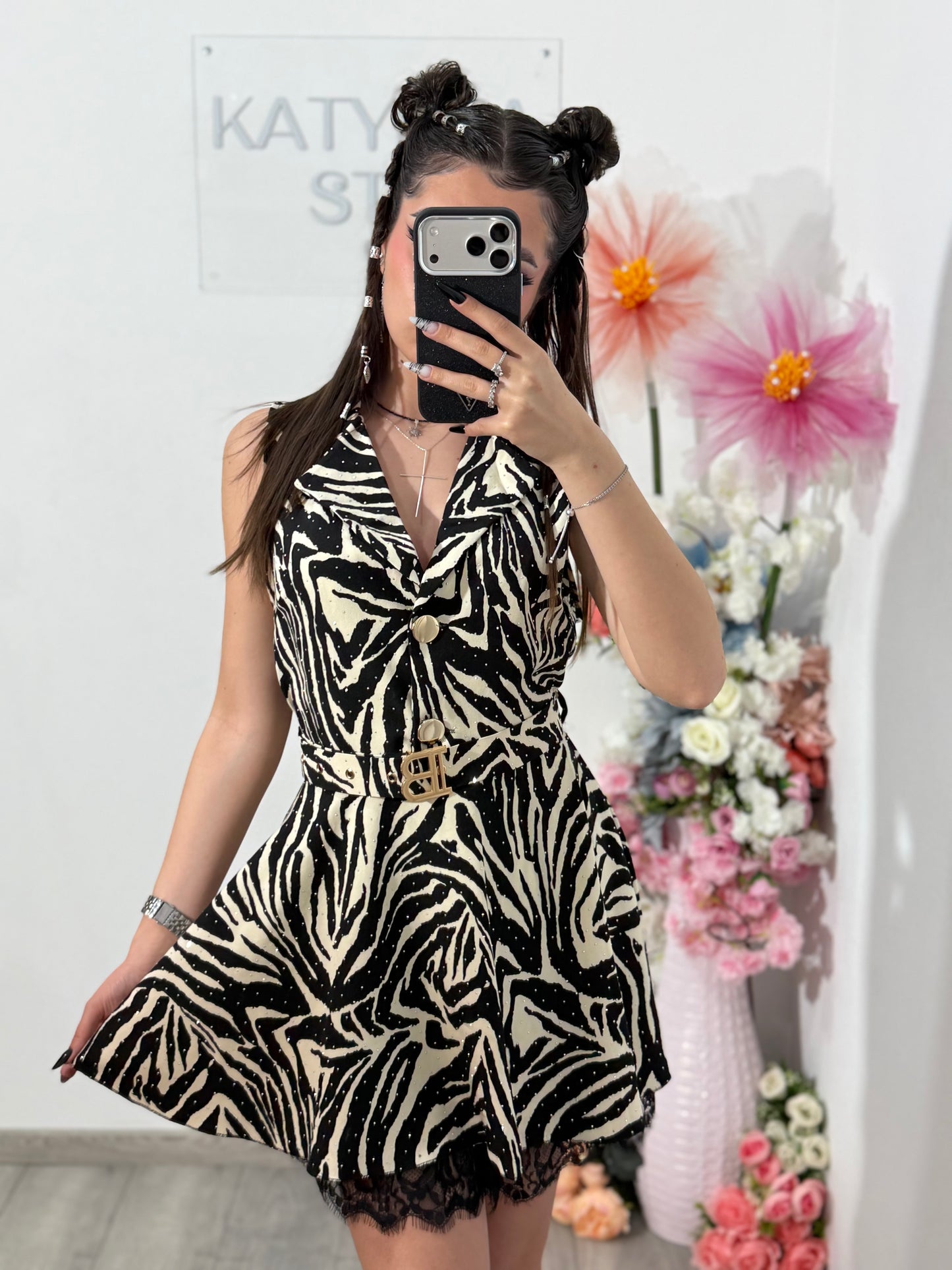 Salopetă elegantă cu cristale și imprimeu zebra VICTORIA