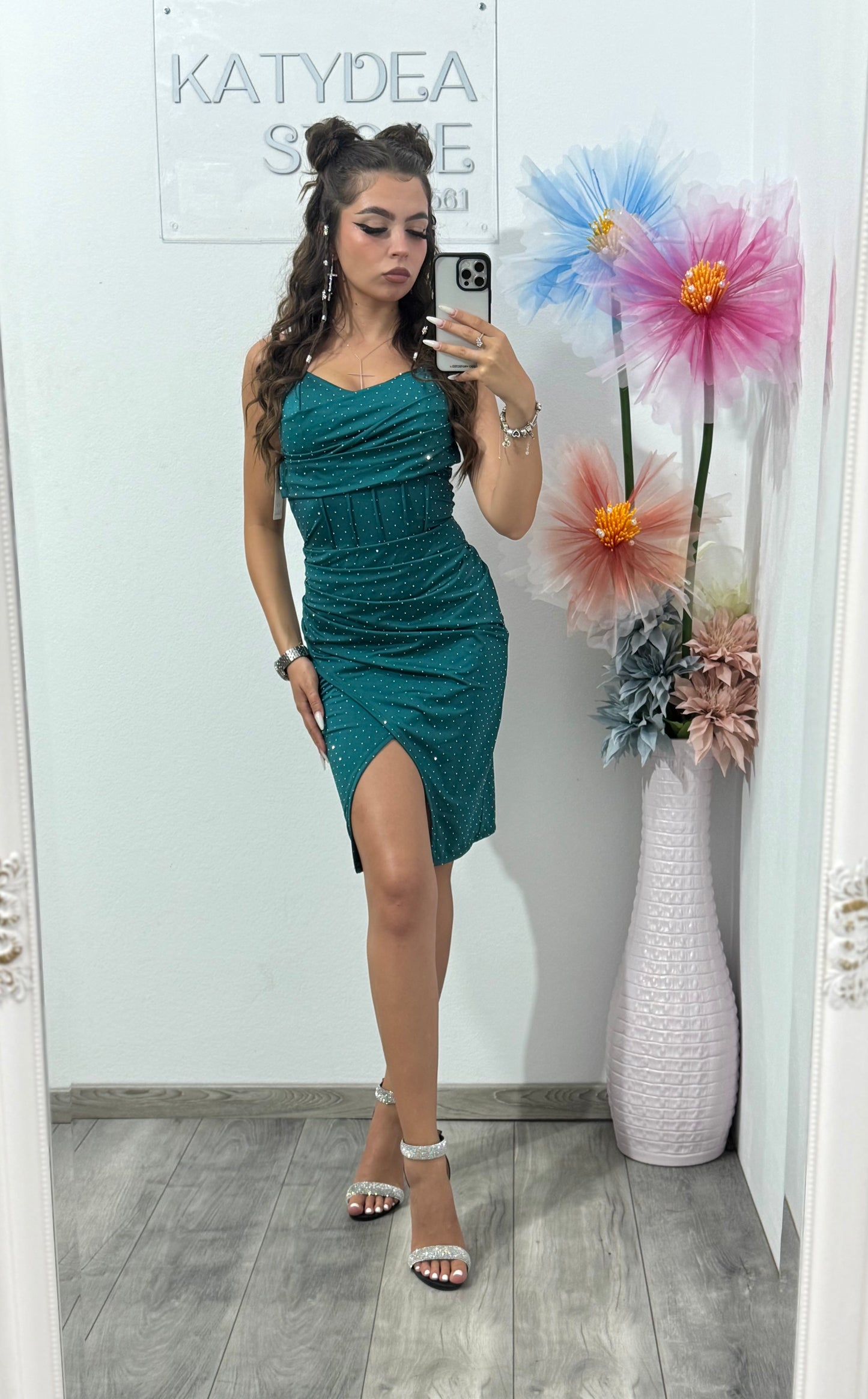 Rochie scurtă cu cristale ștanțate Nadia