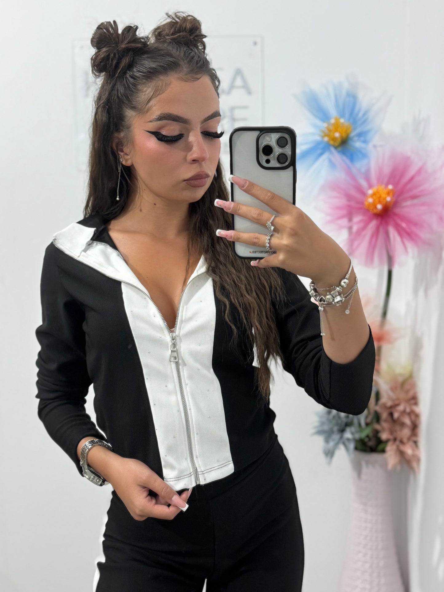 Compleu cu pantaloni evazați negru Maya