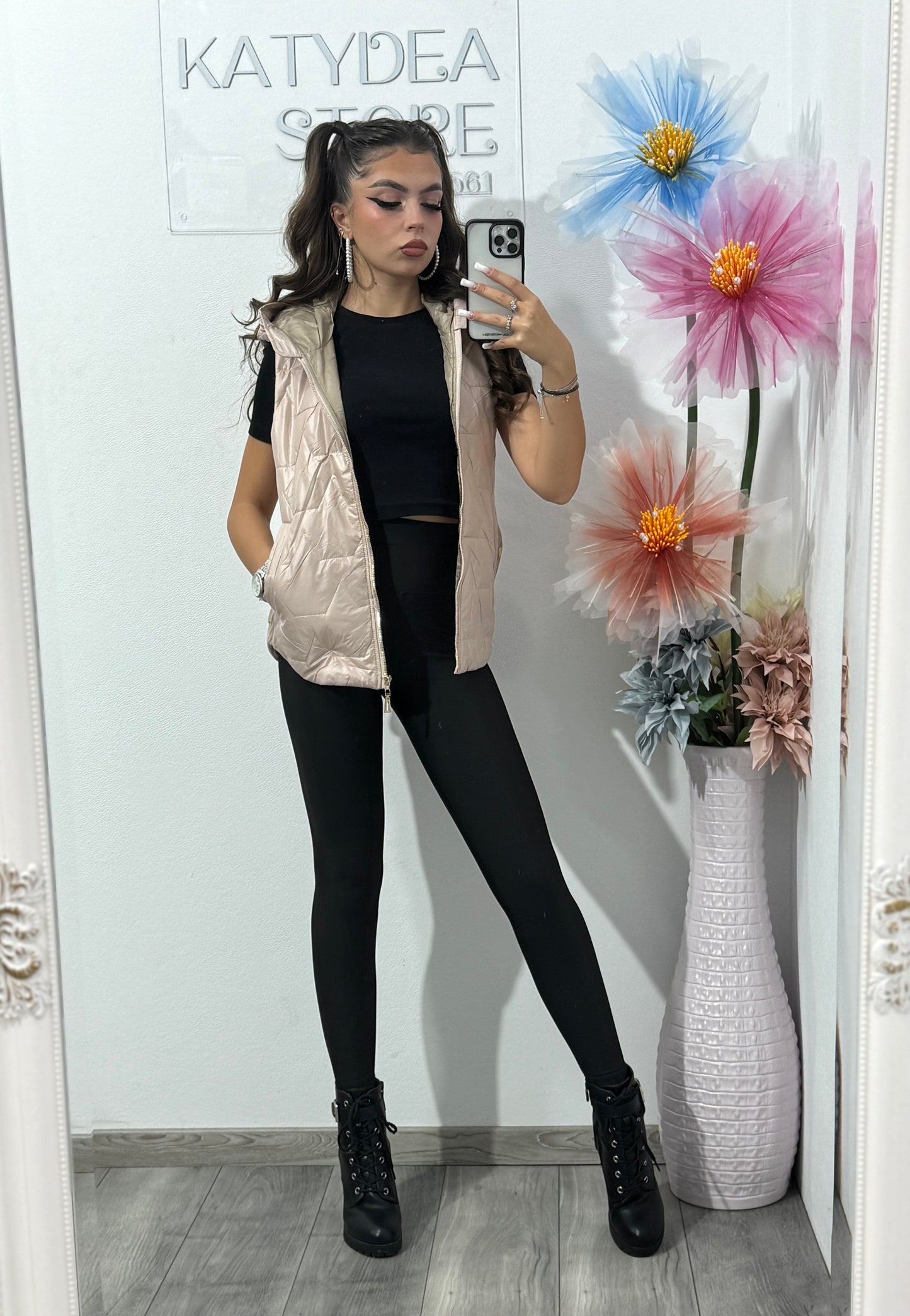 Vestă de damă din fâș beige Elenor