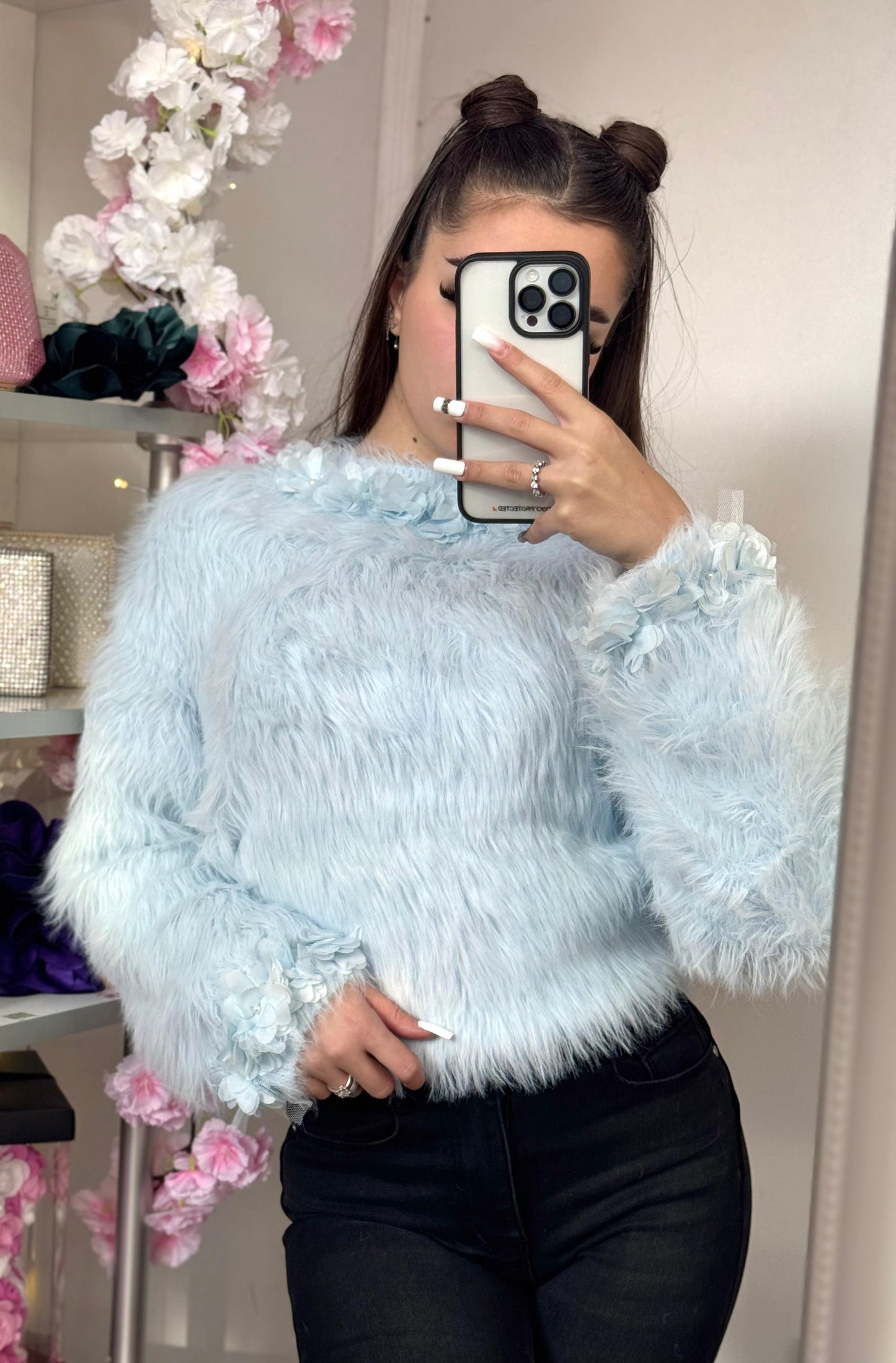 Pulover Flufy cu dantelă