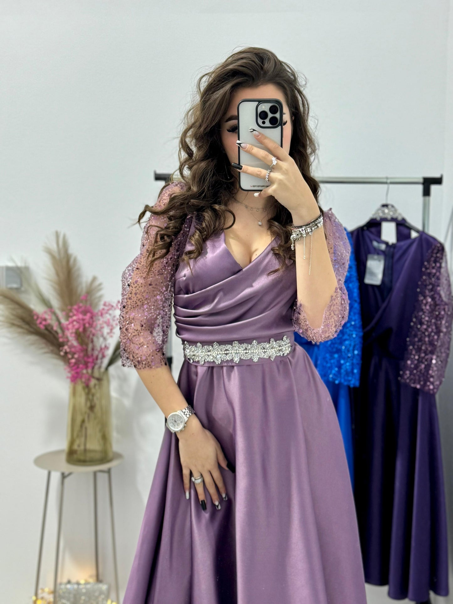 Rochie Adria cu maneci din dantela cu paiete