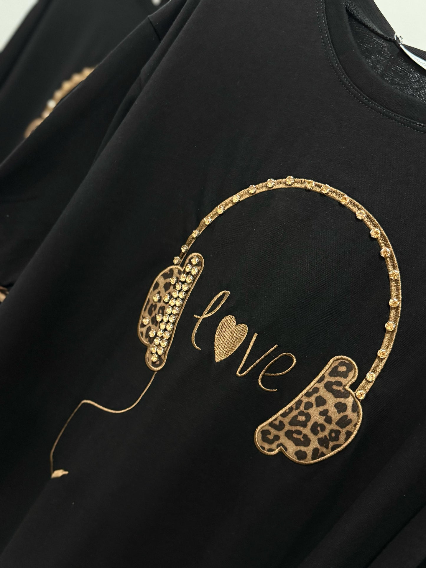 Tricou negru Love