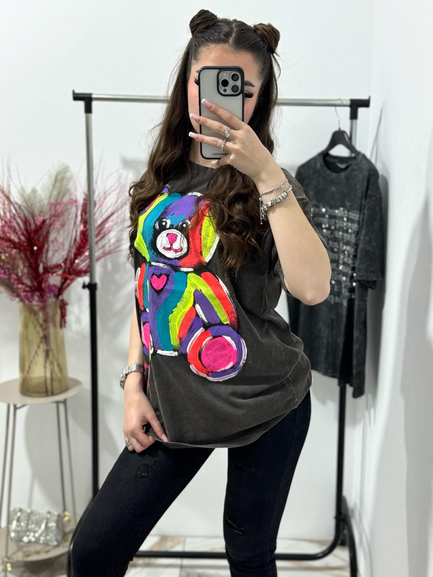 Tricou Teddy pictat manual