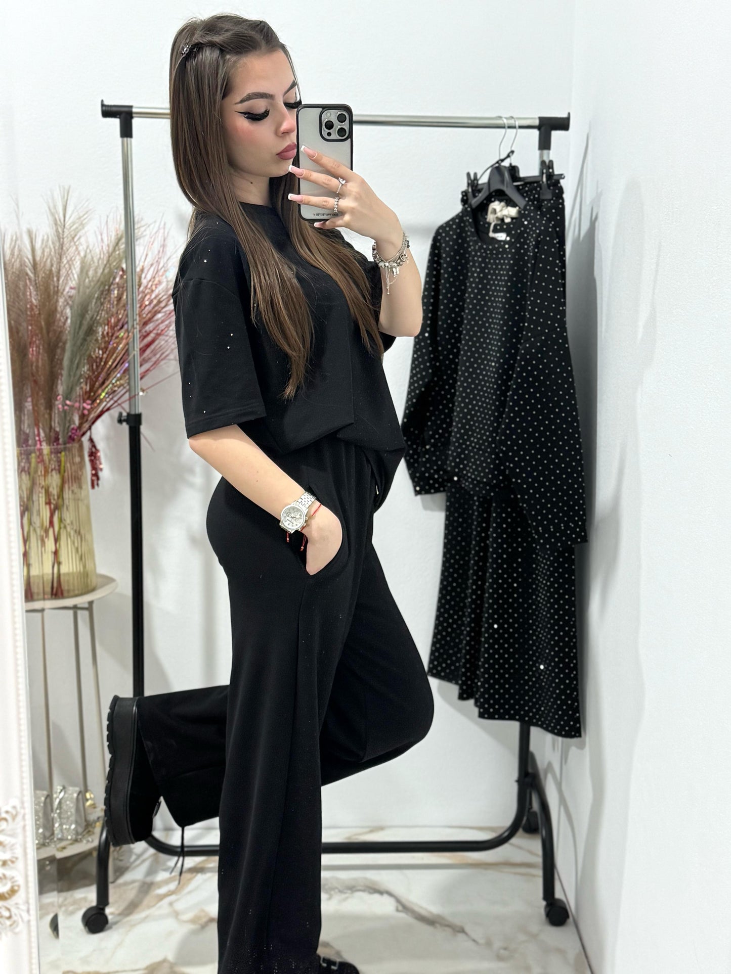 Compleu negru stantat Adria