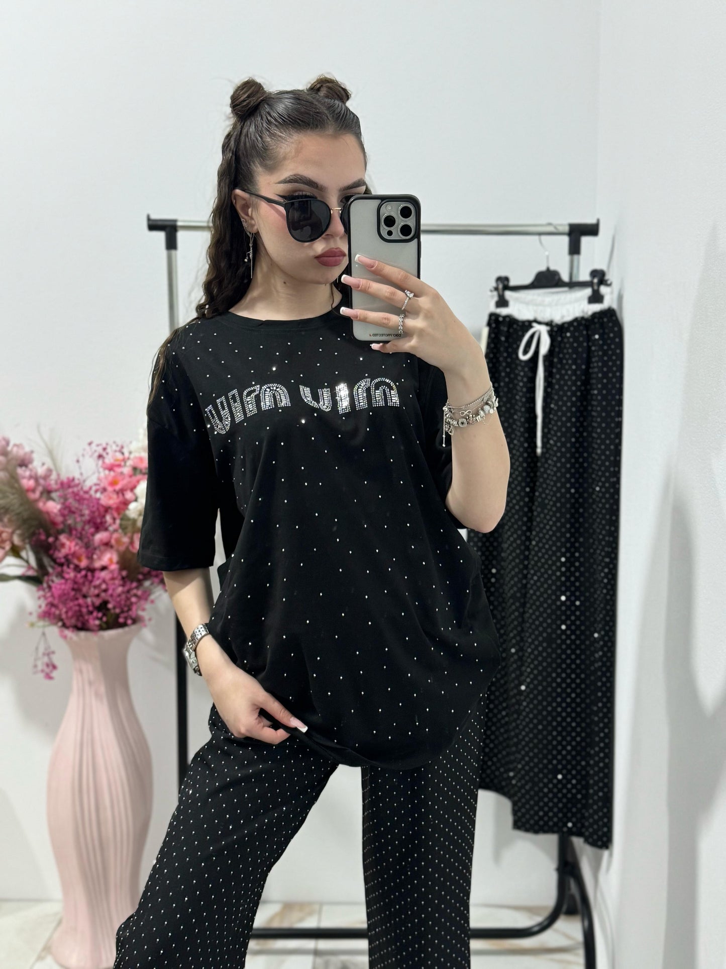 Tricou negru ștanțat MM