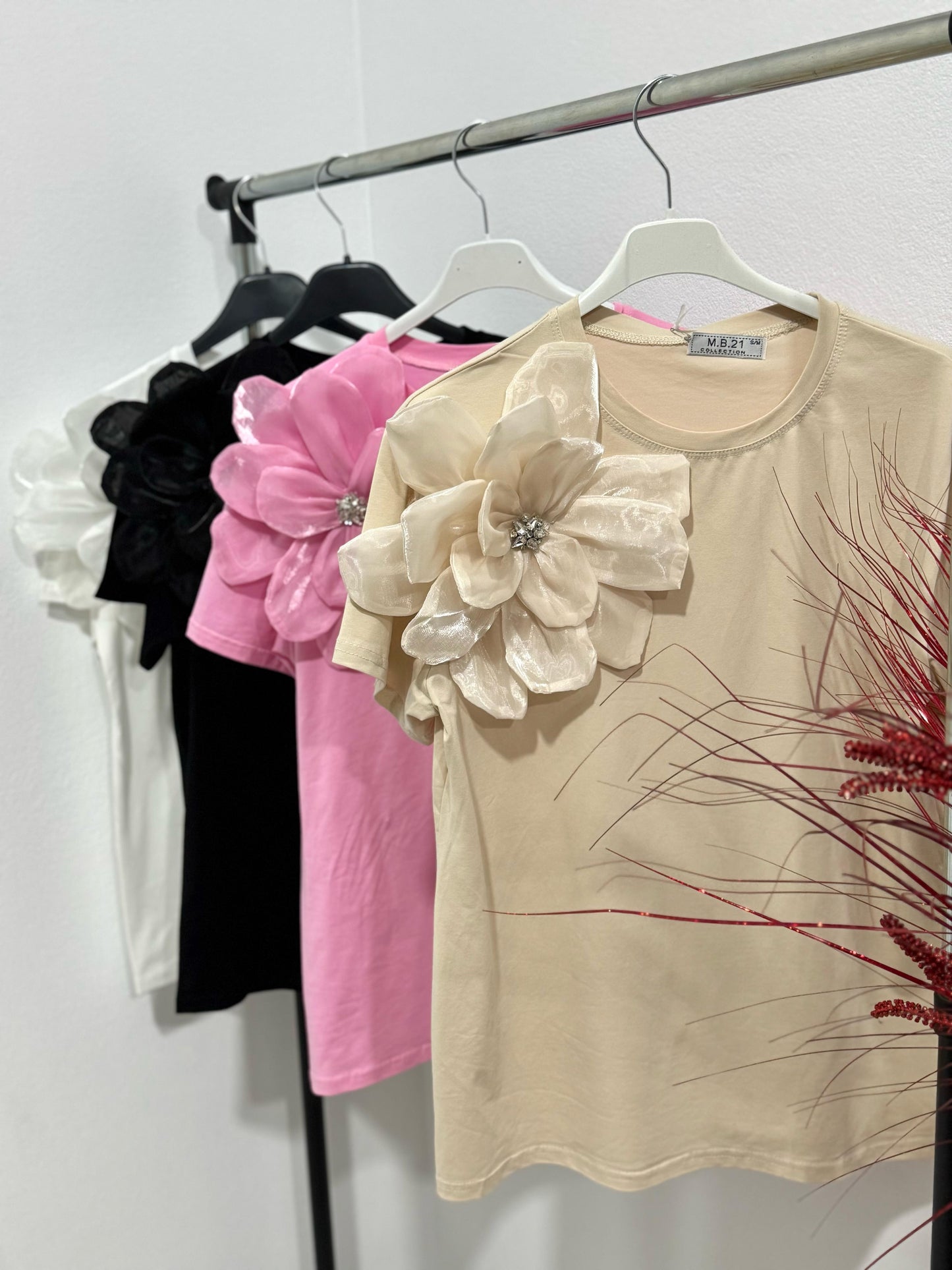 Tricou cu floare 3D Anastasia