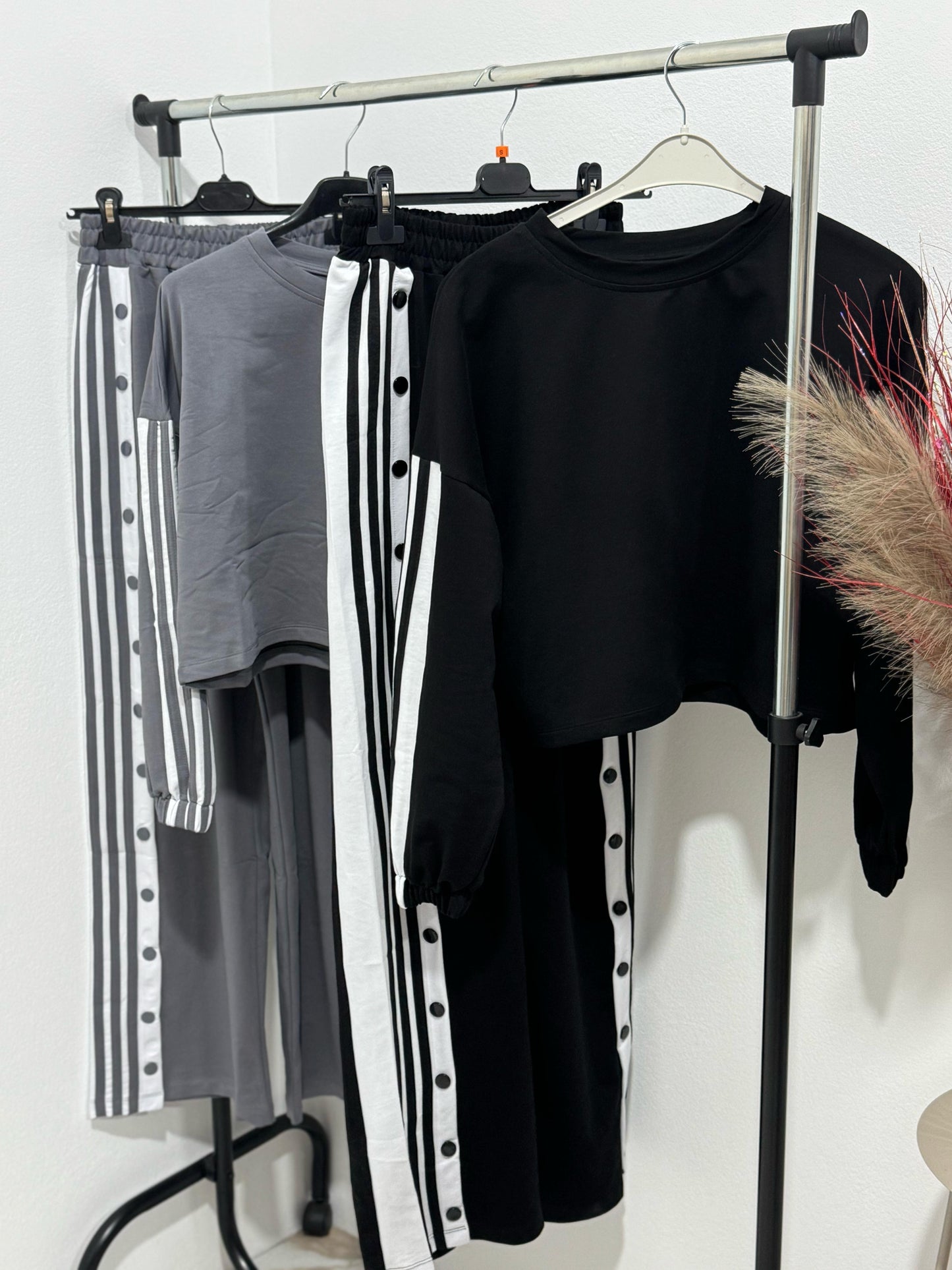 Compleu cu capse Aria