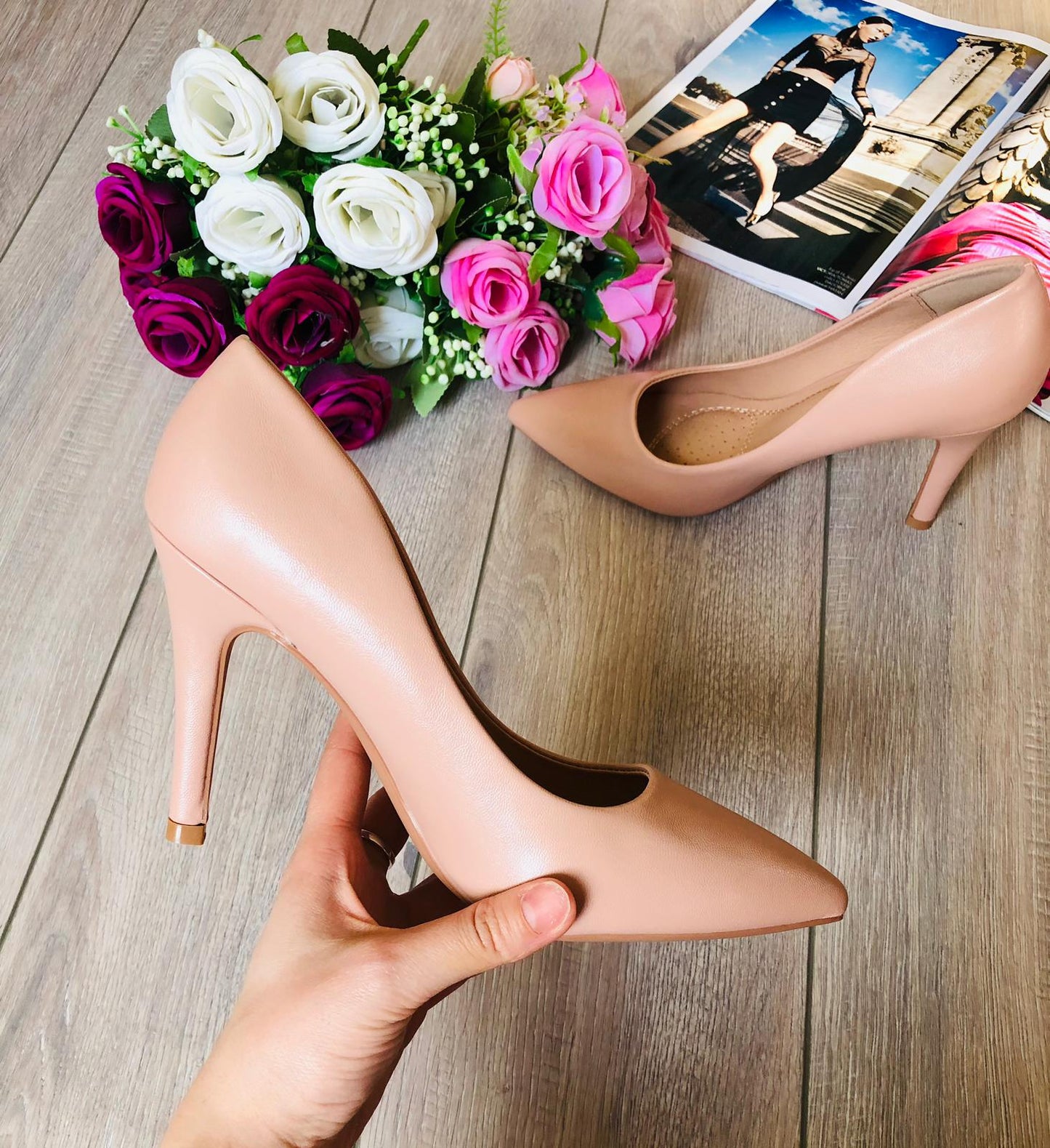 Pantof stiletto bej