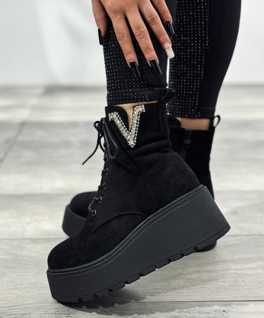 Ghete Valeria din piele întoarsă