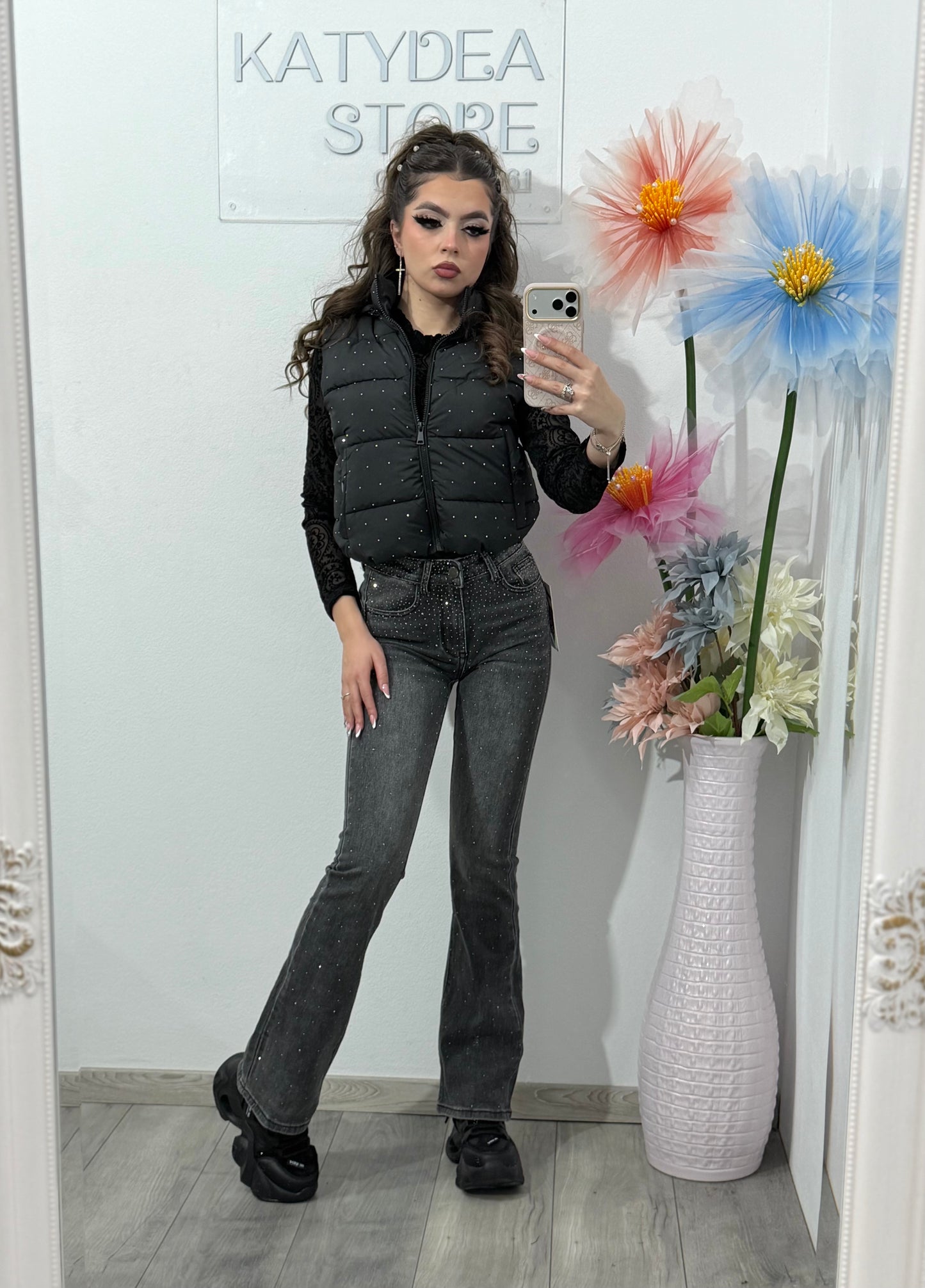 Vesta neagră cu cristale ștanțate ANDREEA