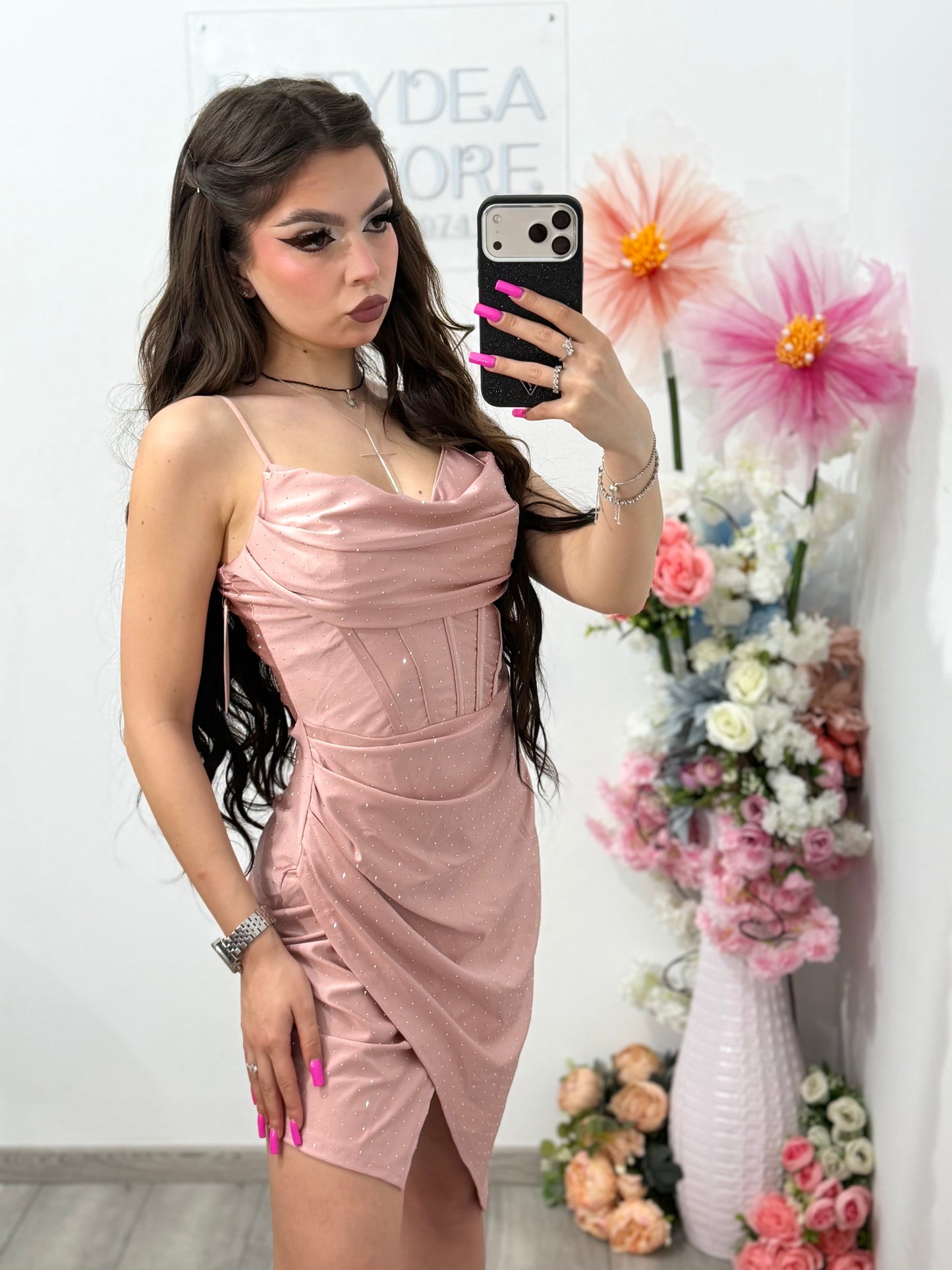 Rochie scurtă cu cristale ștanțate roz pudră IOANA