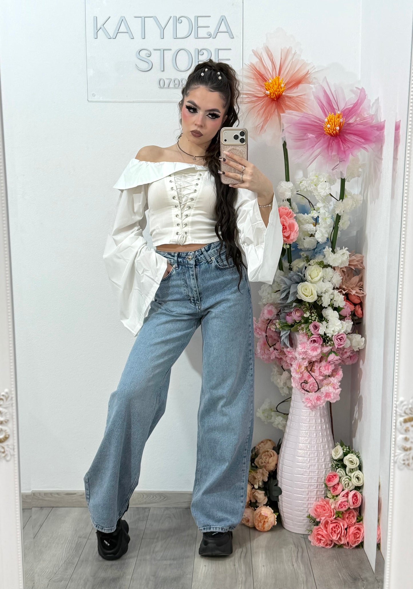 Jeans WideLeg cu buzunar cu piatra roz ștanțată ANELIS