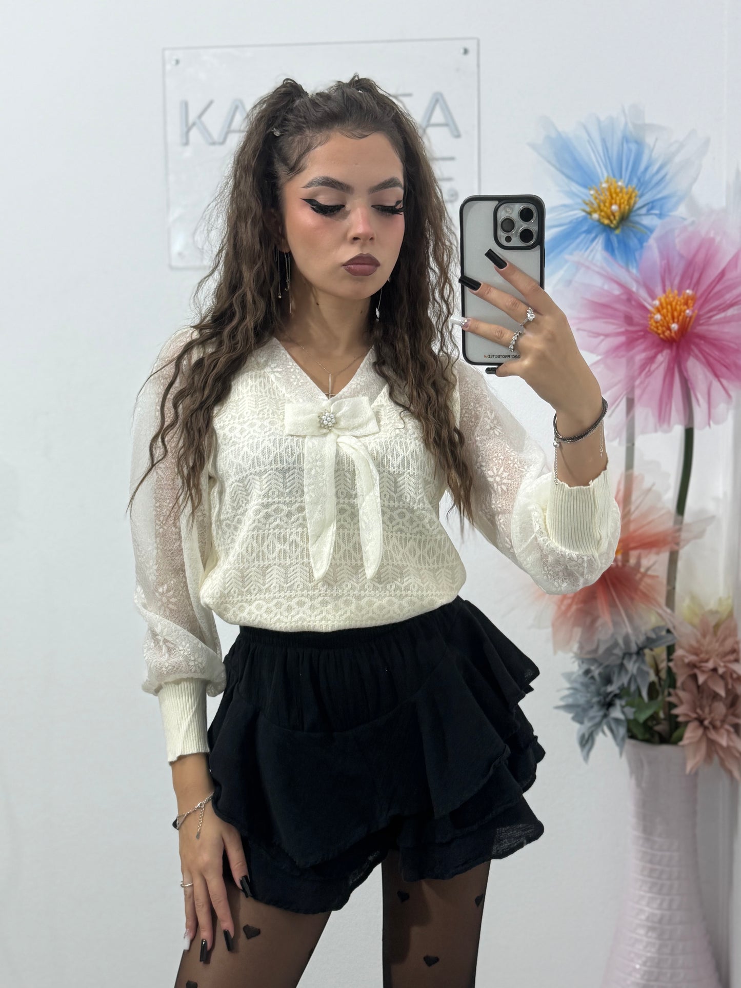 Bluză din dantelă cu fundiță Fiona