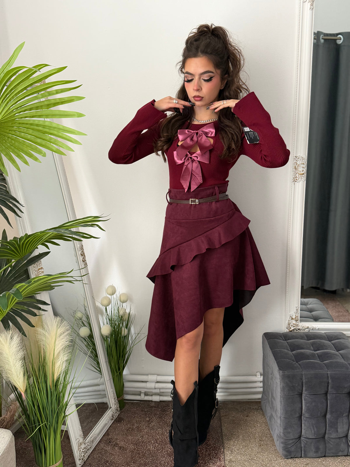 Fustă asimetrică din imitație de piele burgundy