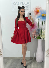 Rochie roșie cu cristale ștanțate EVA