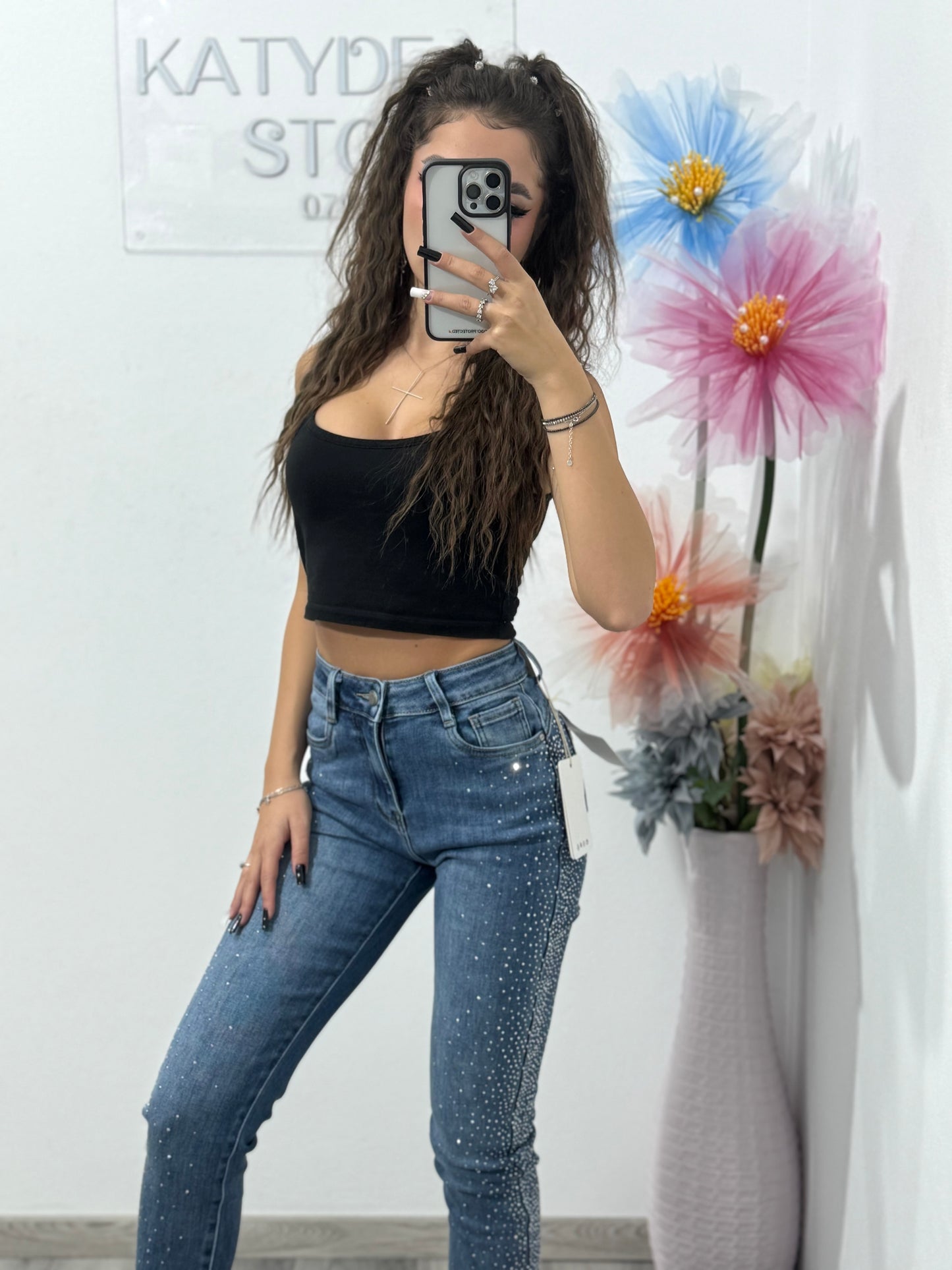 Jeans mom fit cu cristale ștanțate Yanna