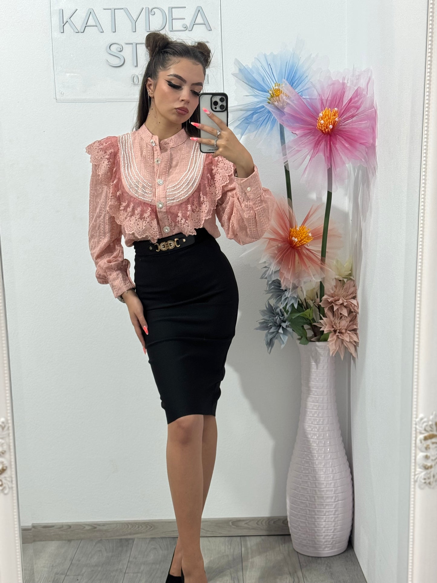 Cămașă cu dantelă și perle roz Elena
