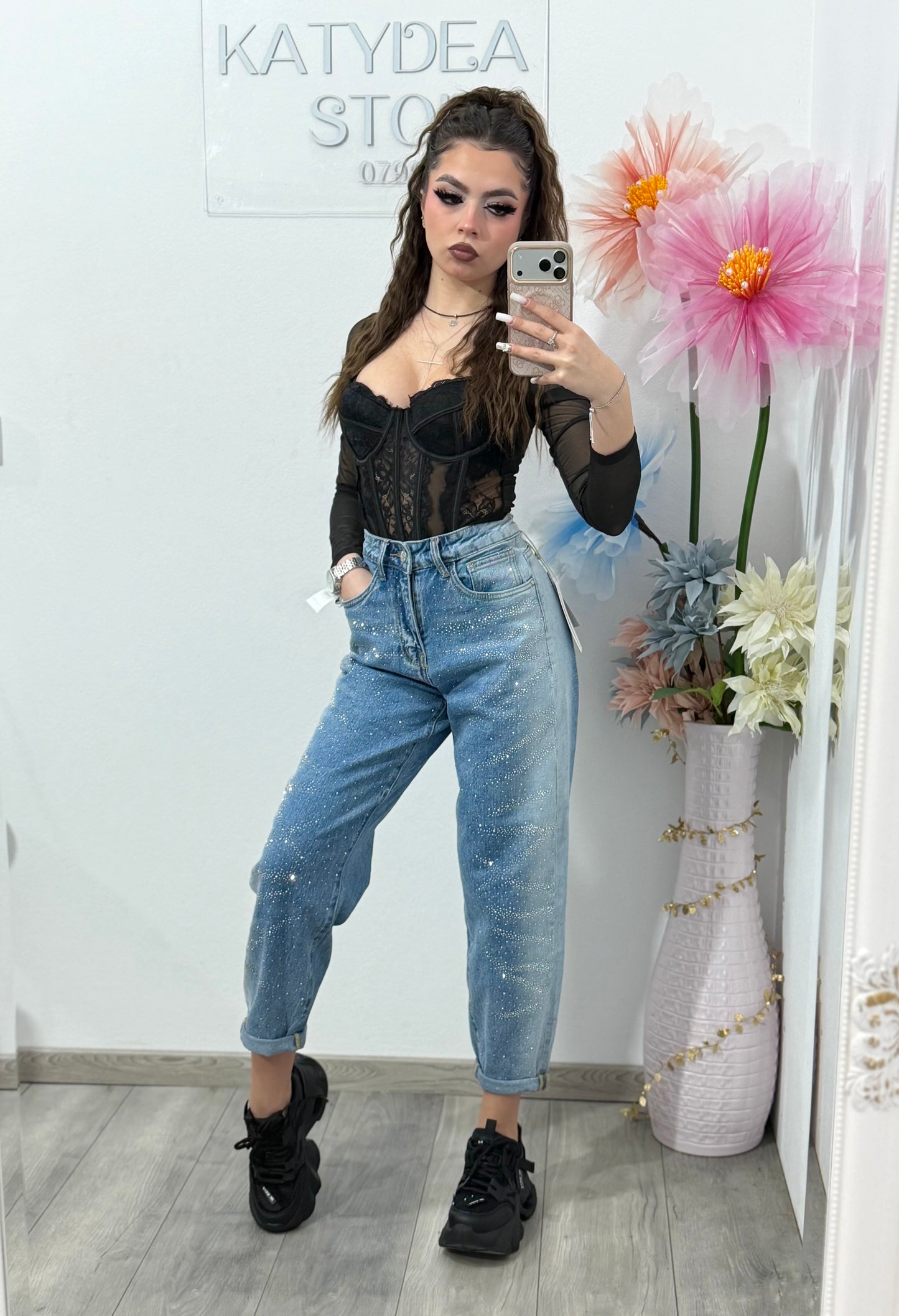 Blugi momfit albaștri cu cristale CARLA