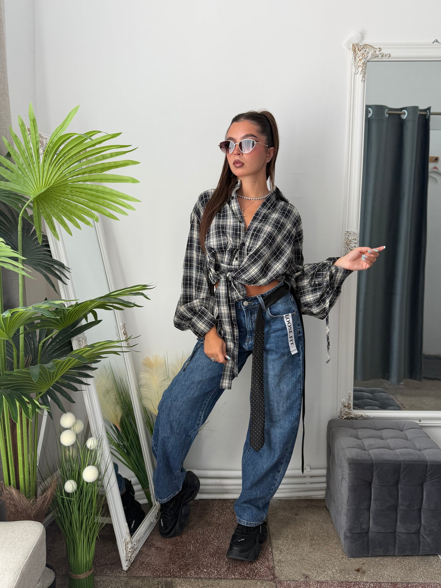 Jeans albaștri BalloonFit cu buzunar accesorizat
