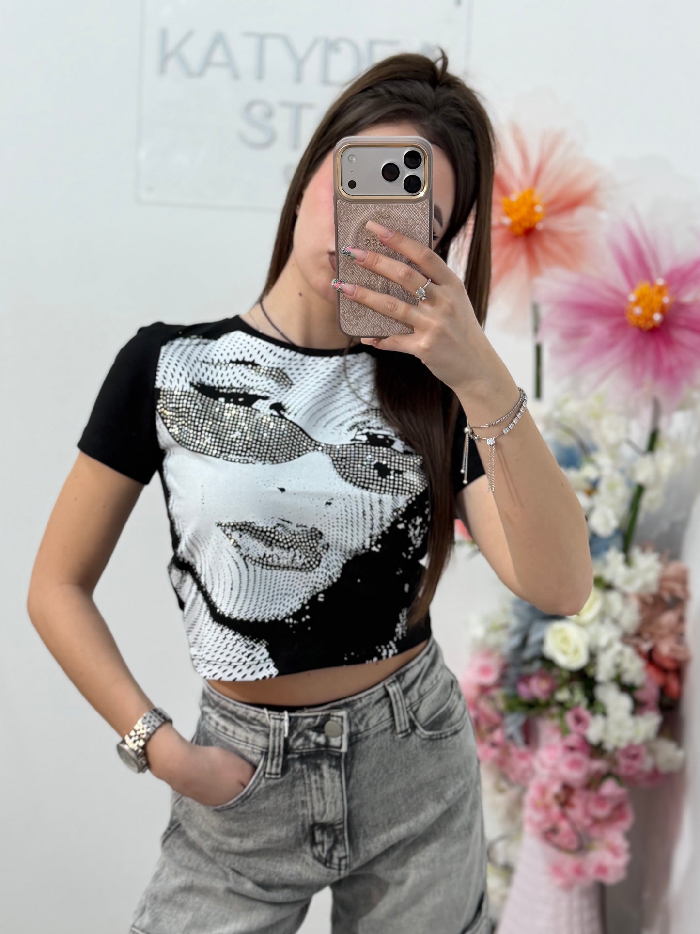 Tricou crop cu cristale ștanțate CORINA