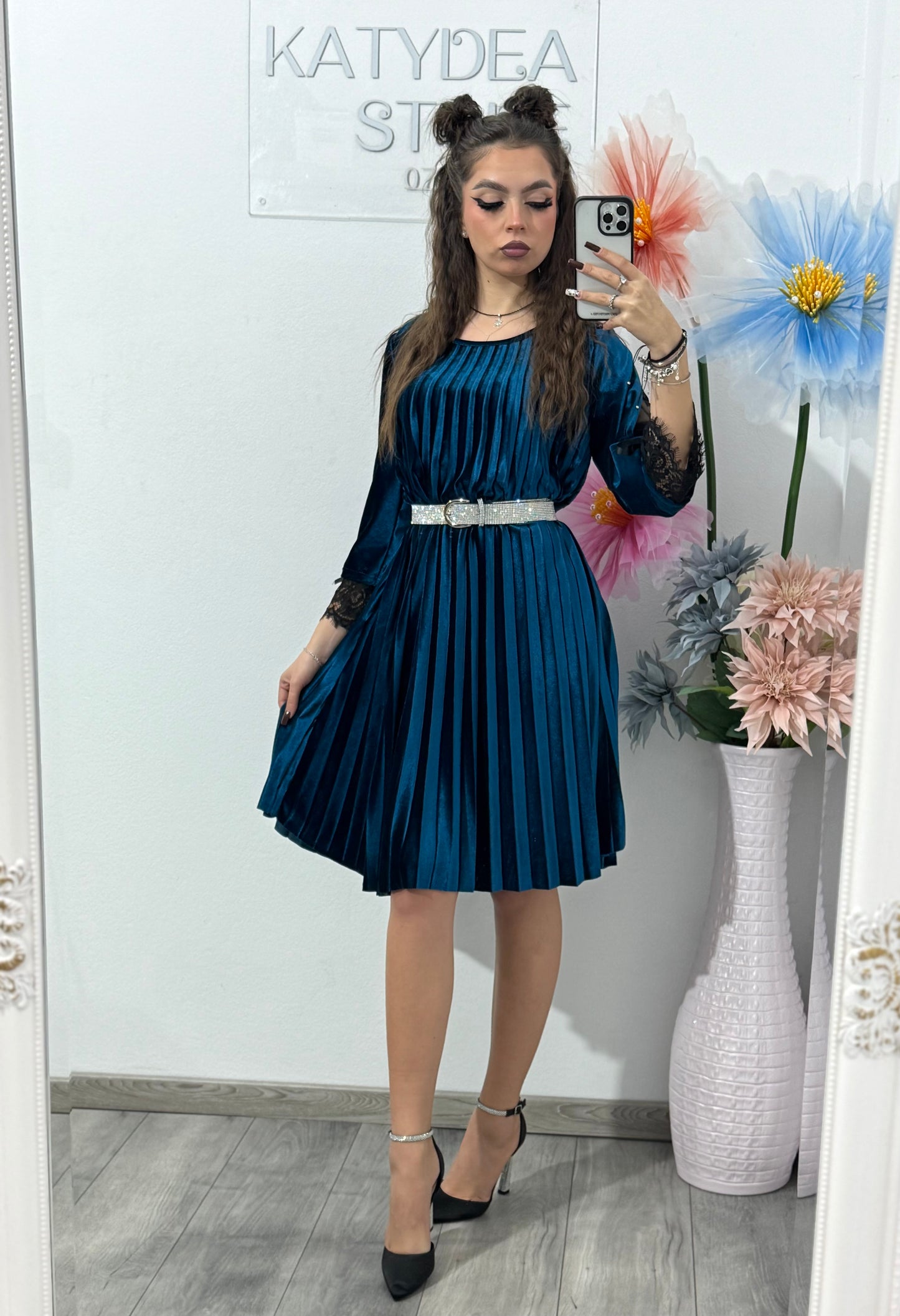 Rochie din catifea și dantelă plisată MARA