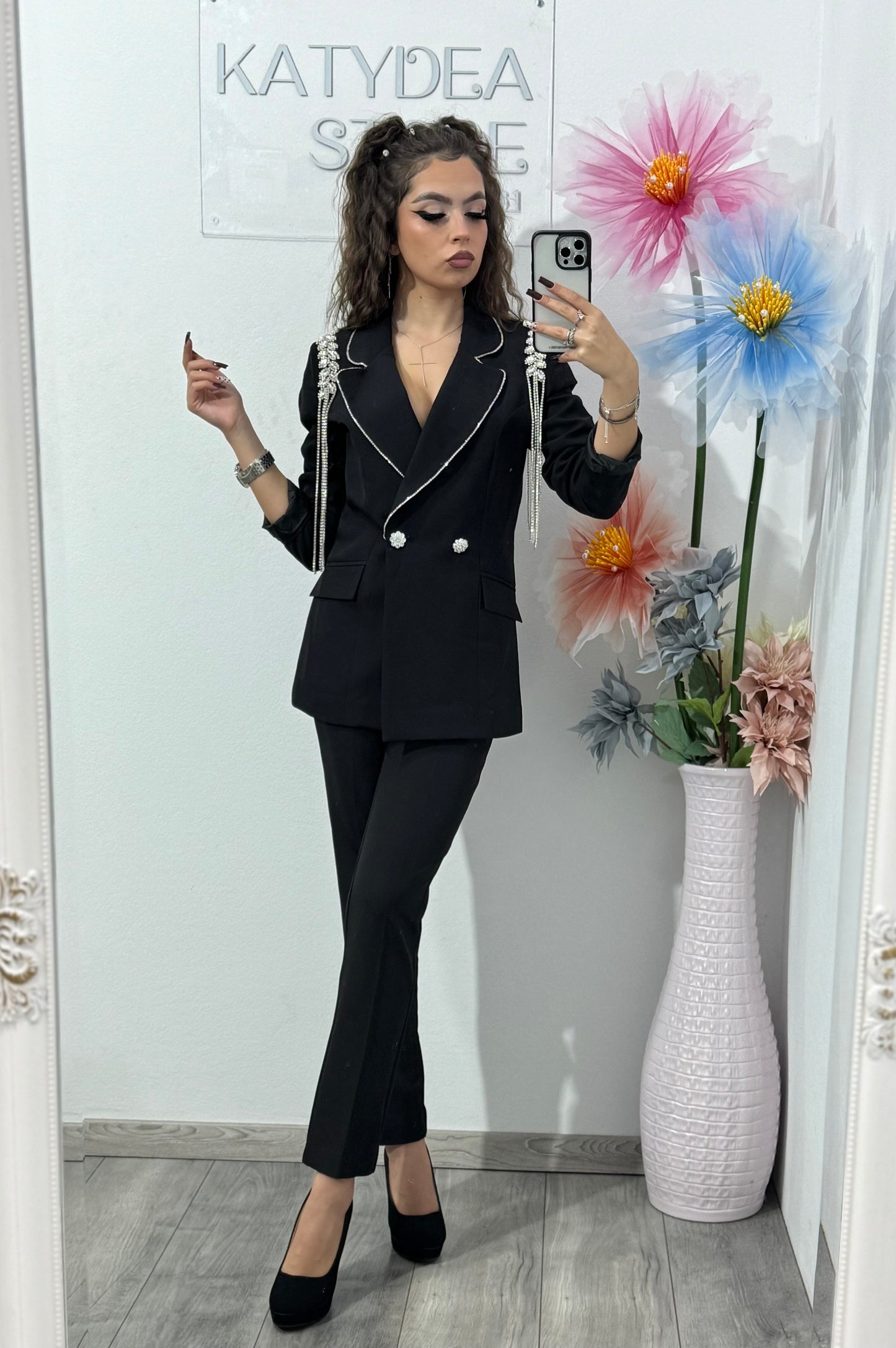 Costum elegant cu epoleți negru ANDREEA