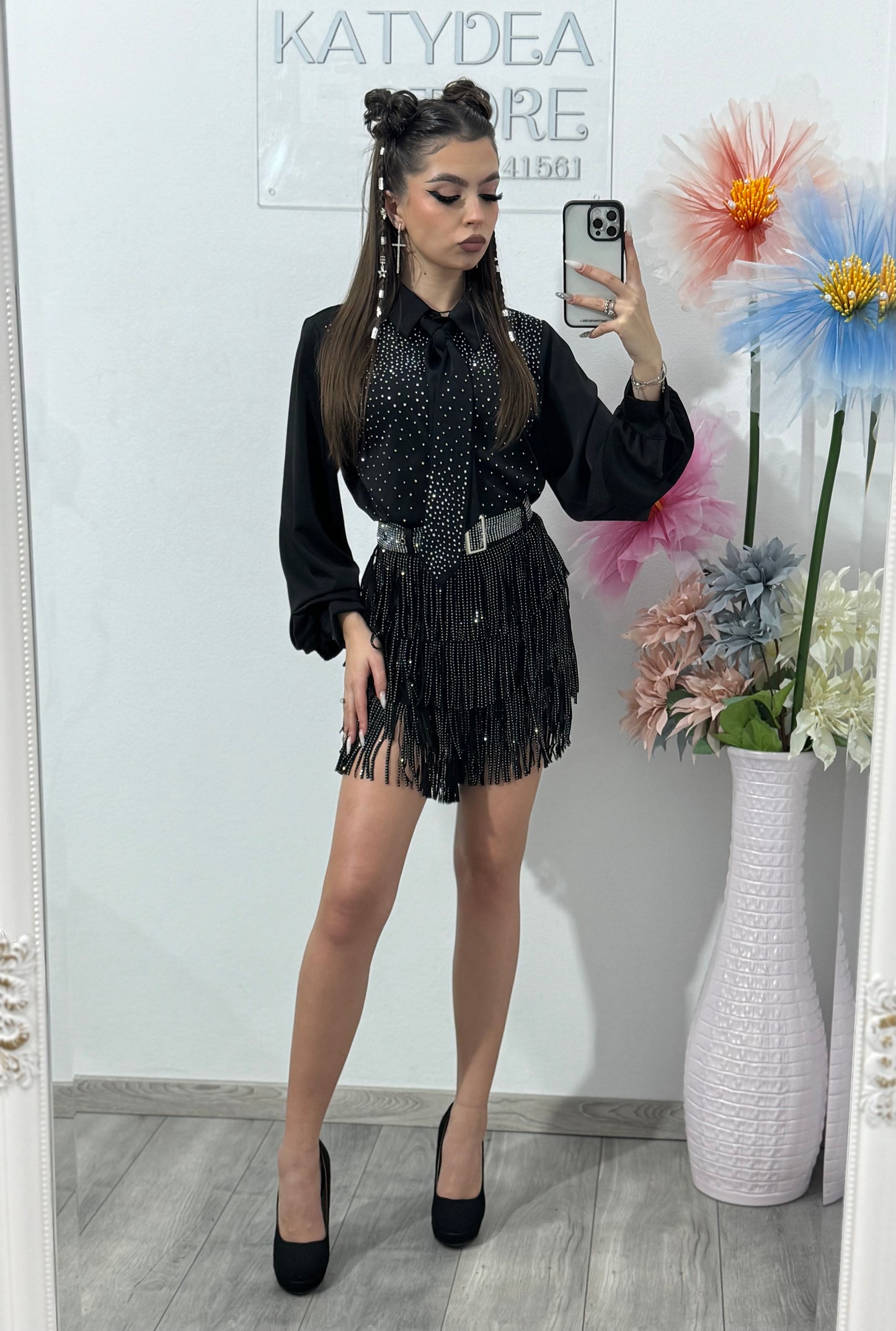 Camasa cu cristale ștanțate și cravata LORELAI