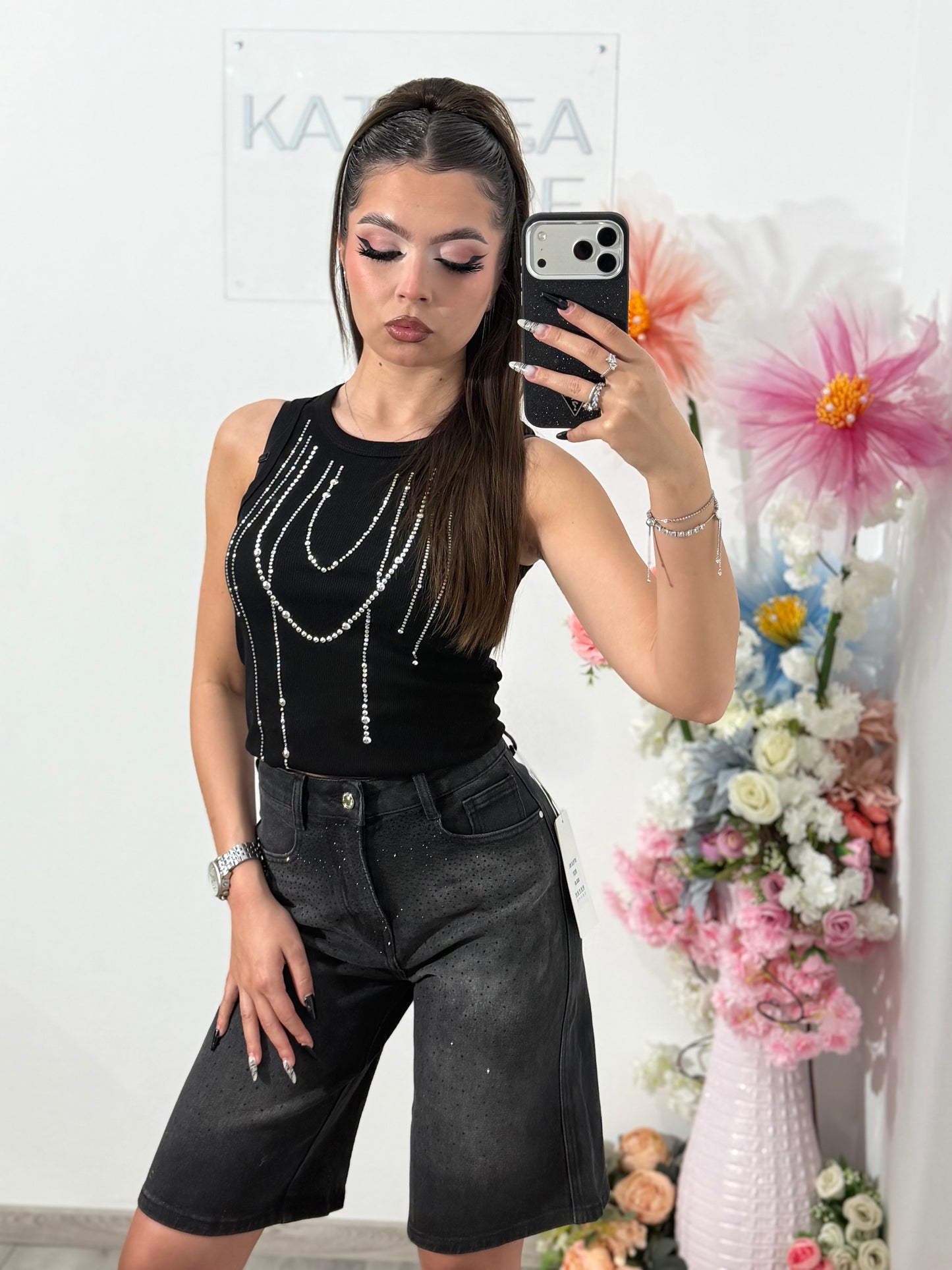 Pantaloni tip bermude negri cu cristale OANA