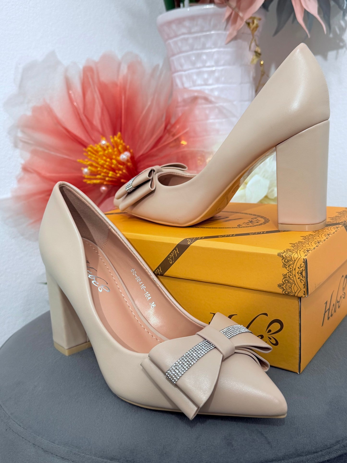 Pantofi eleganți bej cu fundiță SELIN