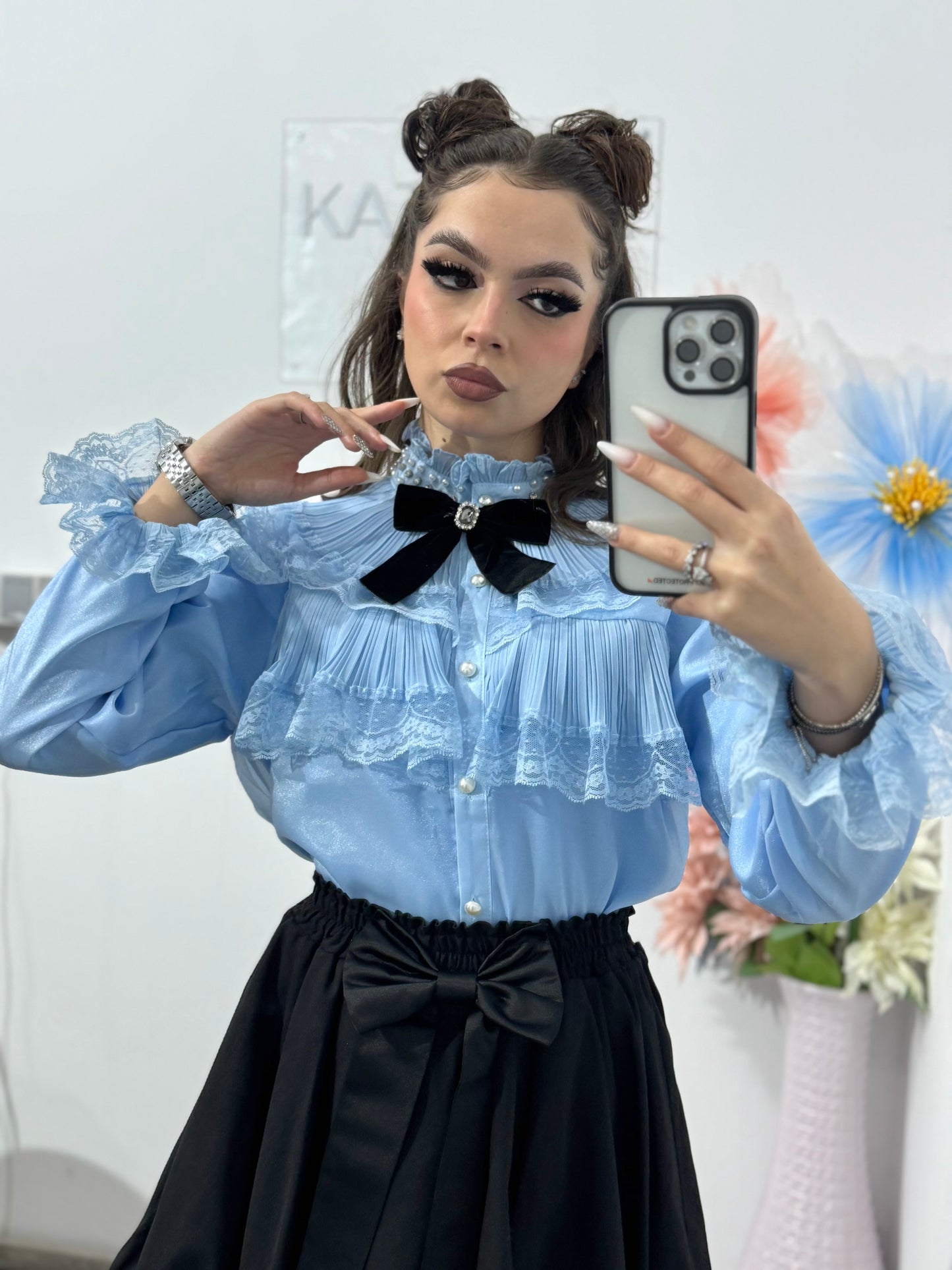 Cămașă deosebită cu fundiță și perle RAMONA