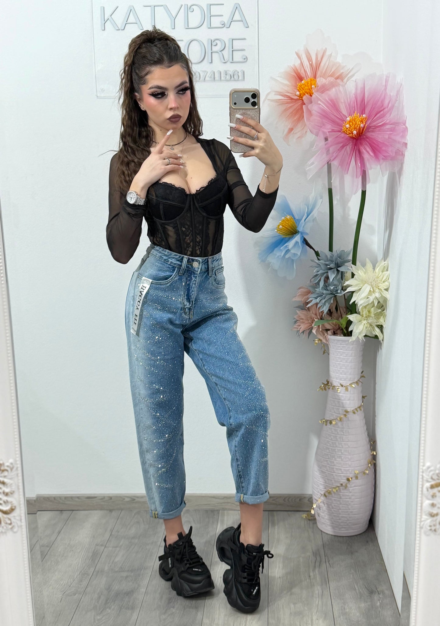 Blugi momfit albaștri cu cristale CARLA