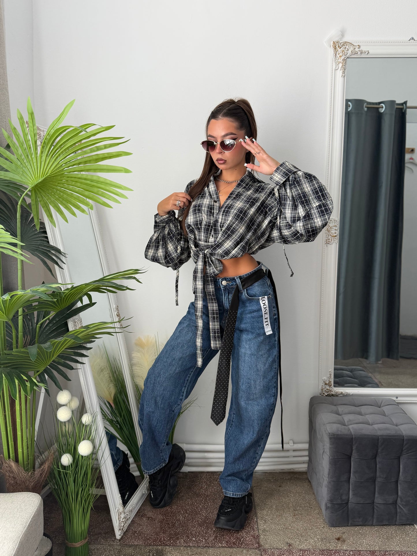 Jeans albaștri BalloonFit cu buzunar accesorizat